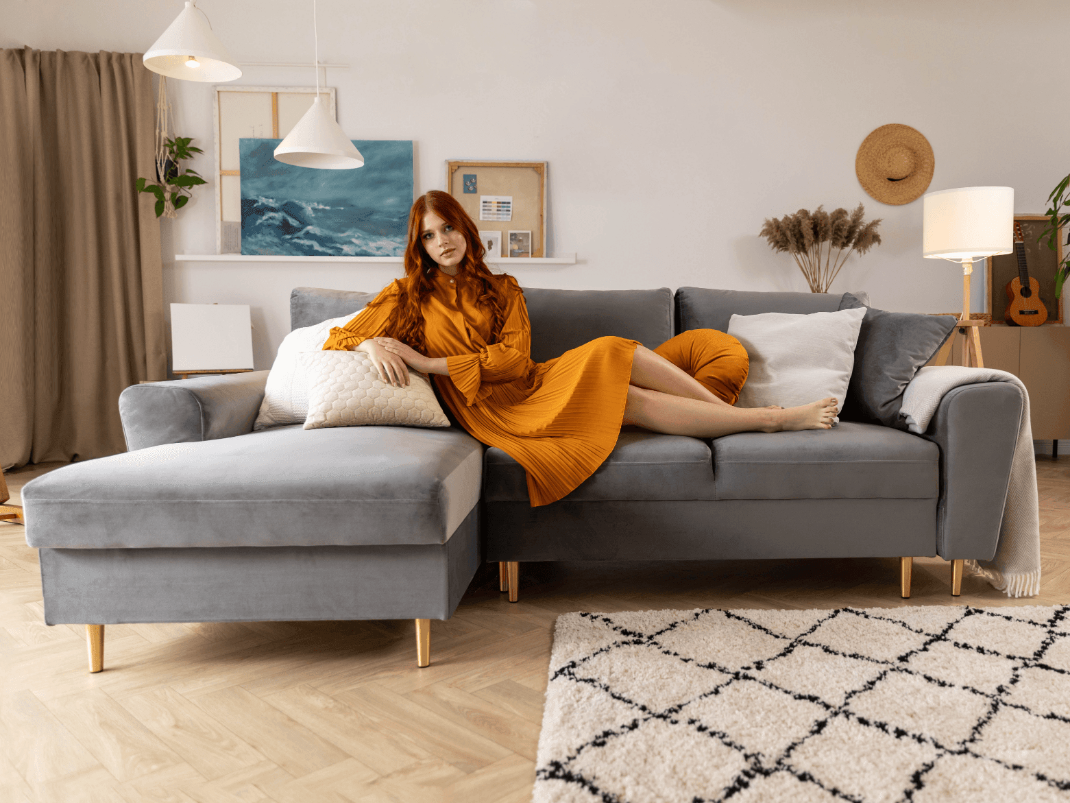 Narożnik prawostronny aksamitny z funkcją spania KYOTO butelkowa zieleń z czarną podstawą Cosmopolitan Design Eye on Design