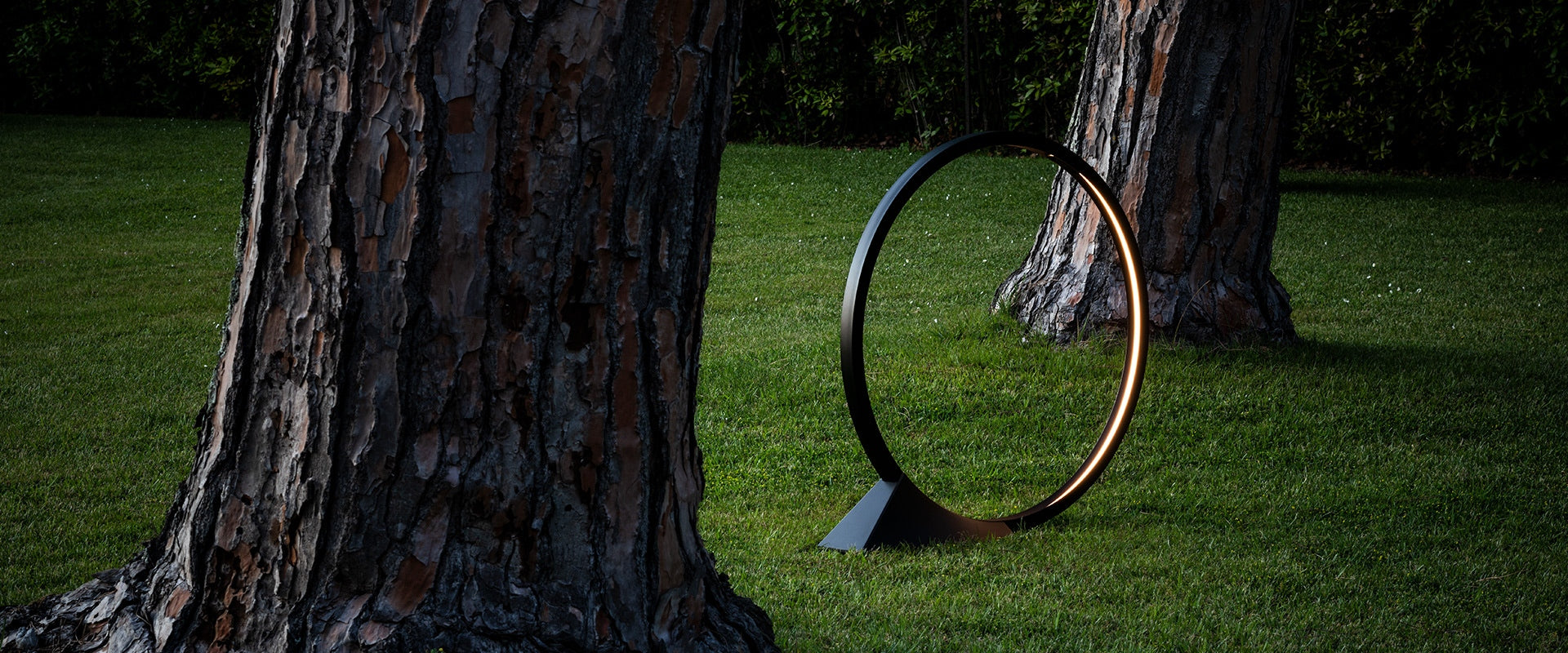 Stehlampe für den Außenbereich O schwarz