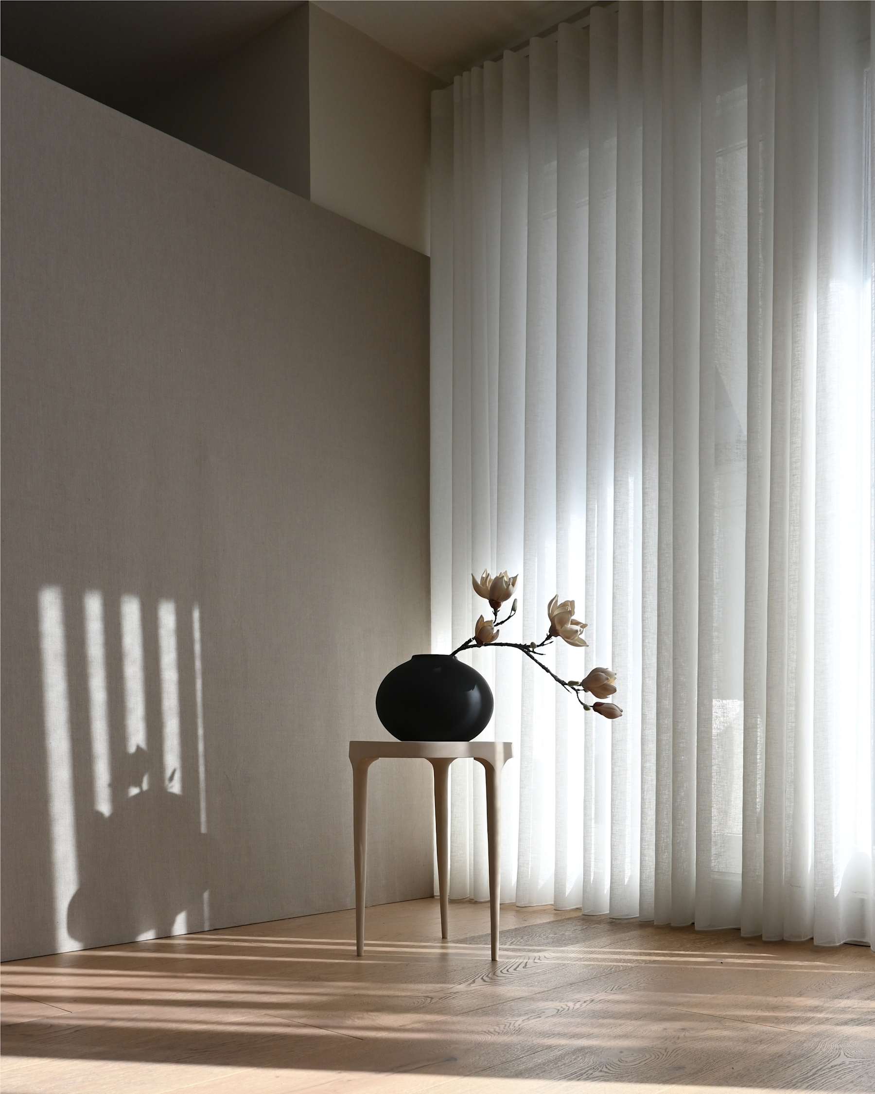 SUNAO FAT vase black