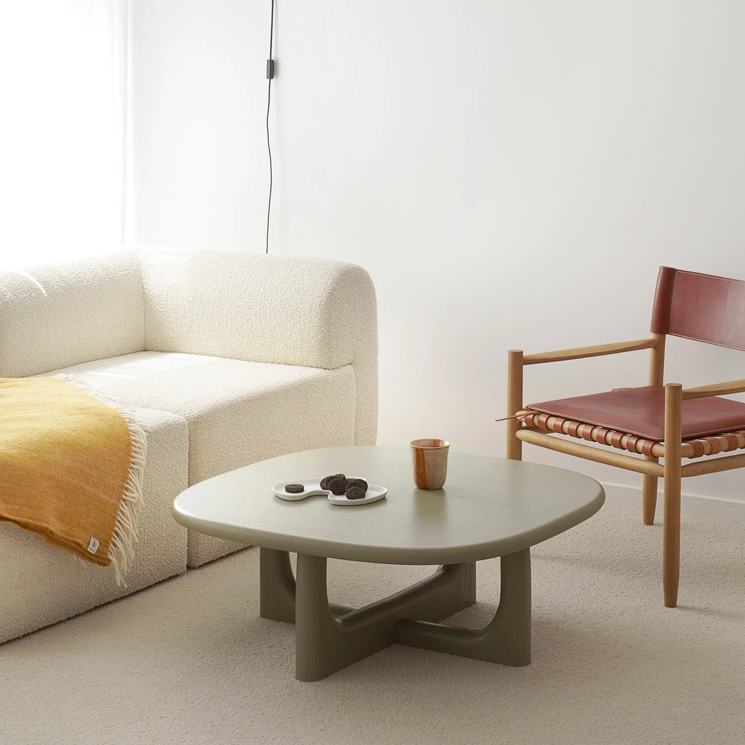 Couchtisch OLFO dunkles Eichenholz