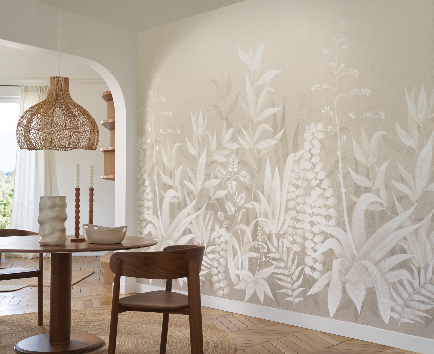 SAONA beige mural with white