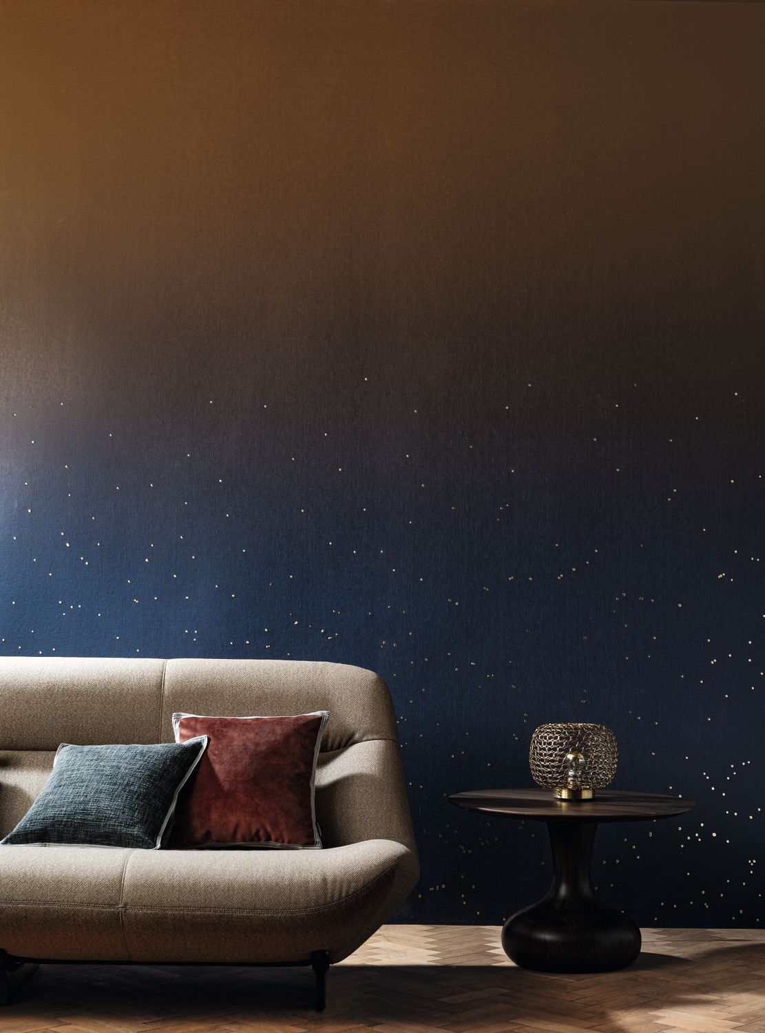 Mural tekstylny gradient z motywem nieba ASTRAL SOLAIRE złoty z beżowym – Casamance