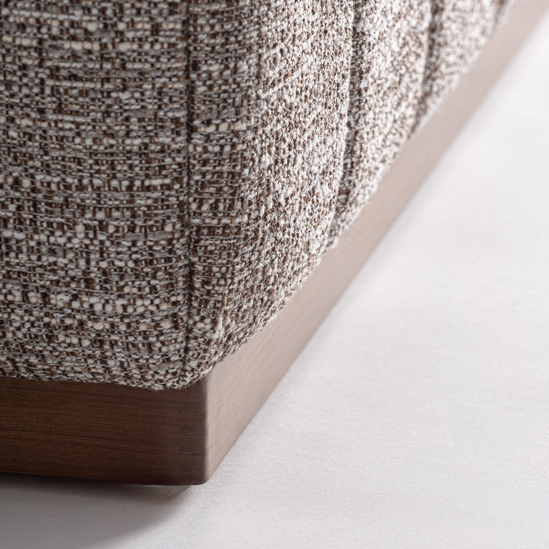 ONTORIA Storage Bench Beige