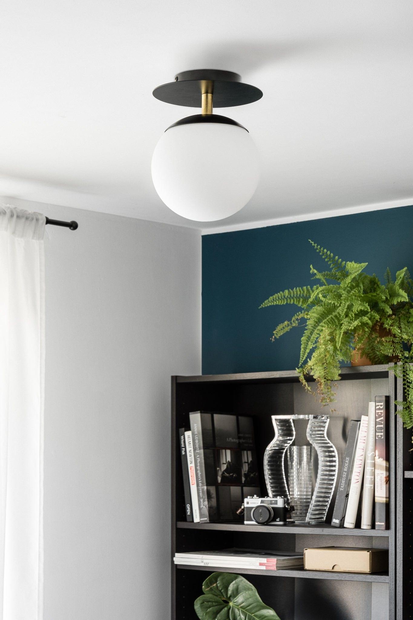 Plafon PLAAT czarno-złoty Ummo Eye on Design