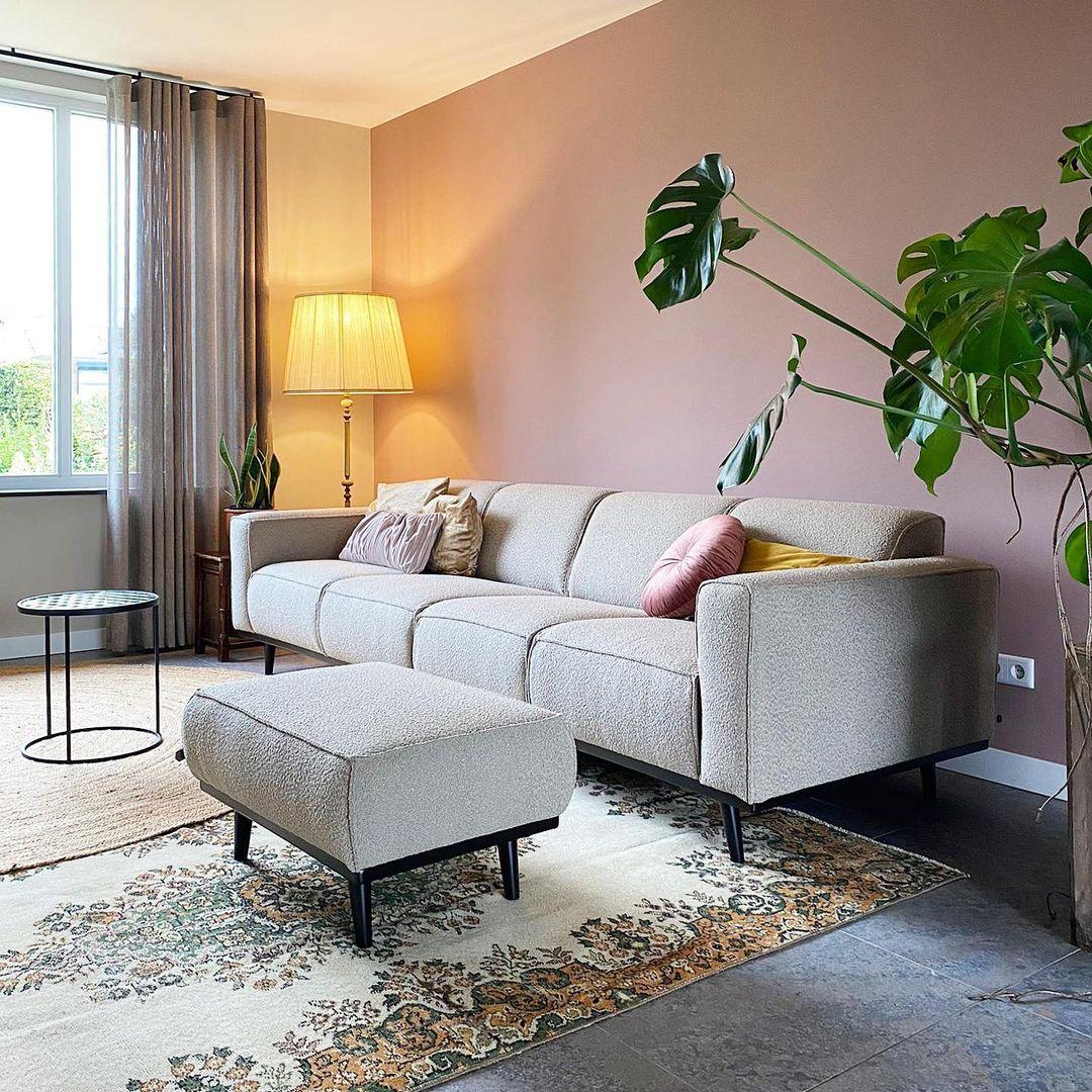 Podnóżek welurowy STATEMENT STRUCTURE ciemnoszary Be Pure Eye on Design