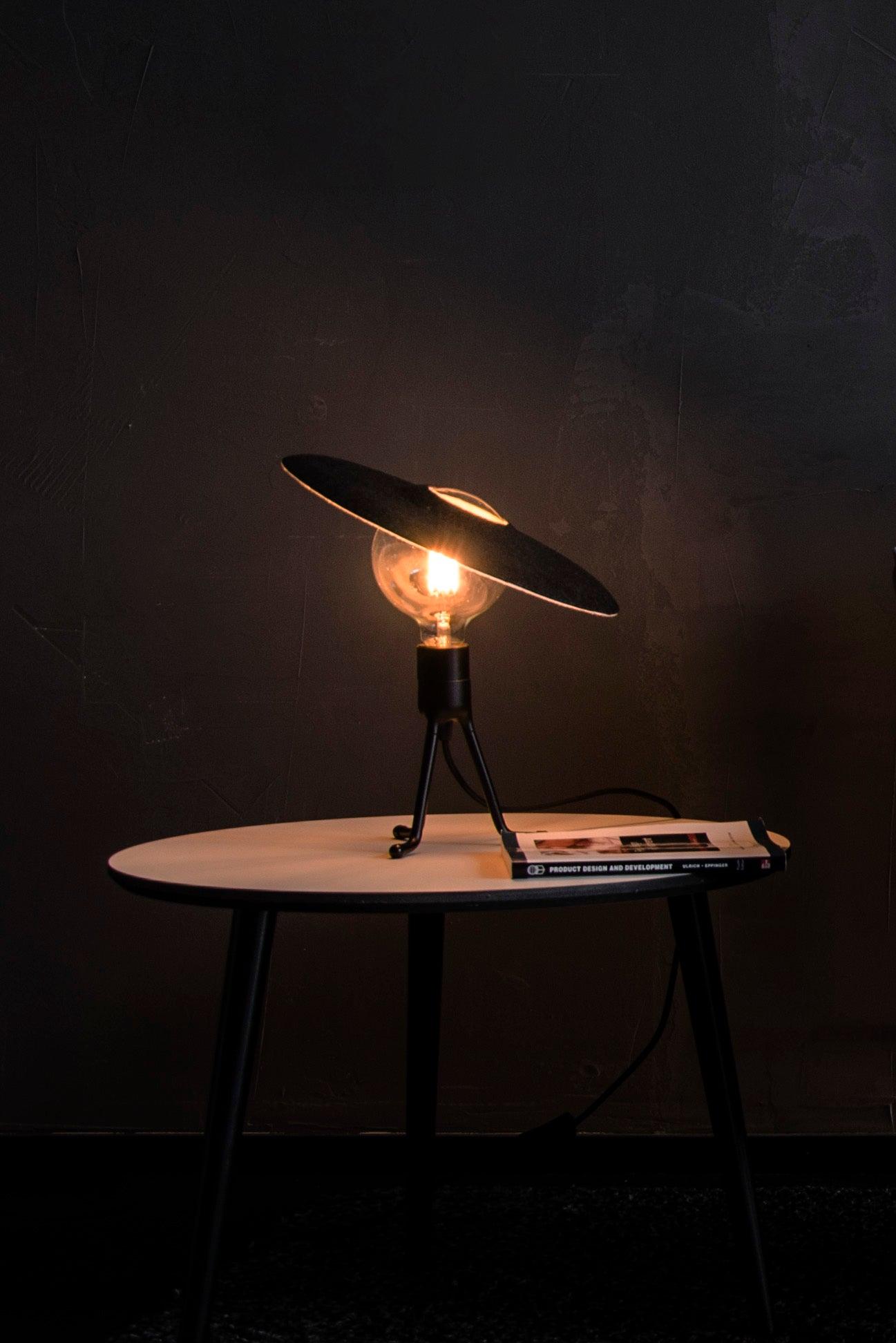 Podstawa lampy stołowej TRIPOD BASE czarny trójnóg – Umage