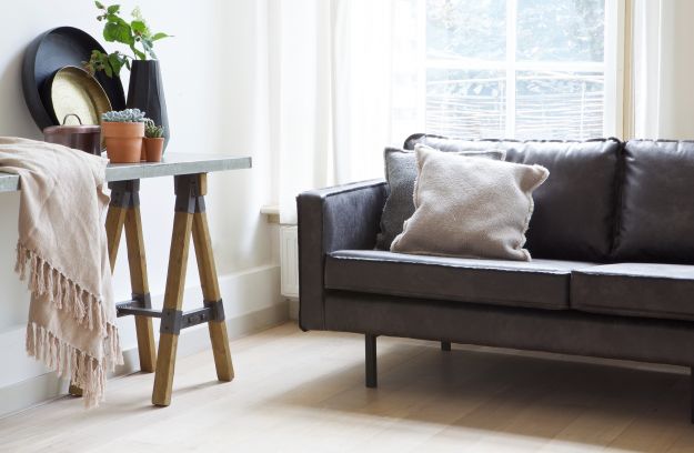 3-Sitzer-Sofa mit einem Öko-Leder-Rodeo schwarz