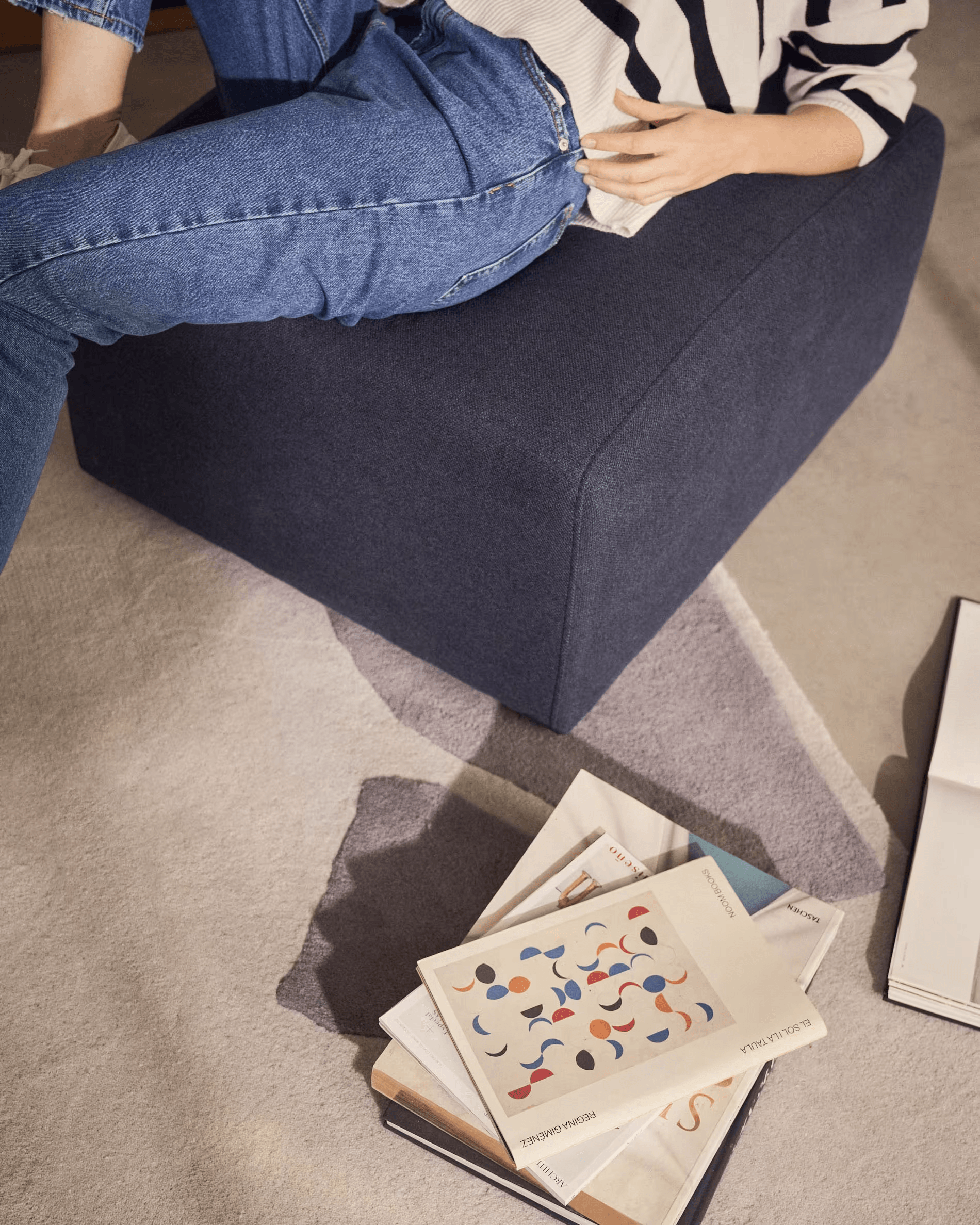 Puf NEOM niebieski La Forma Eye on Design