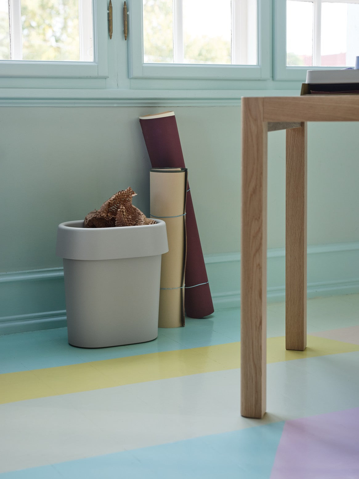 WORKSHOP table with gray linoleum and oak base