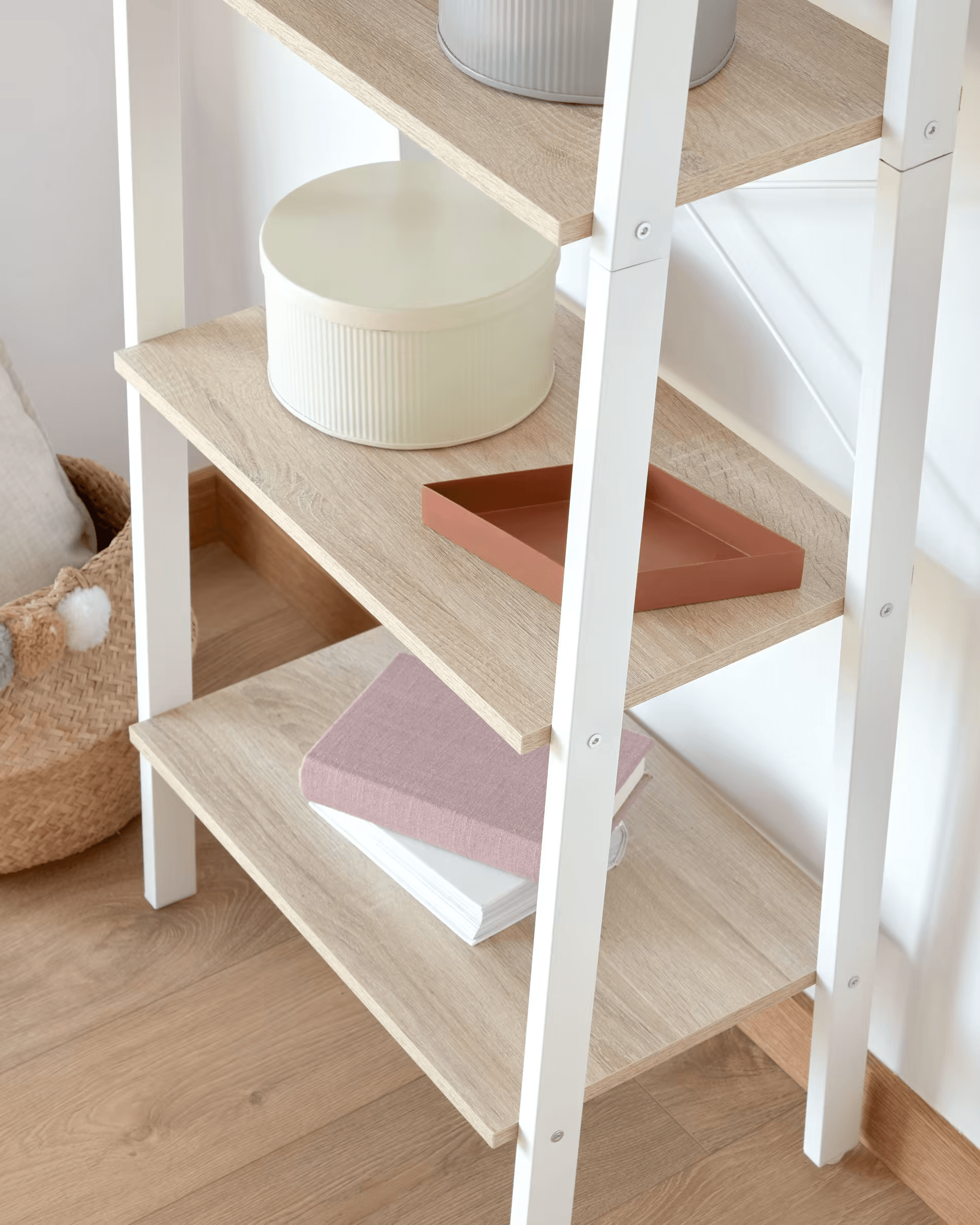 Regał AARHUS biały La Forma Eye on Design