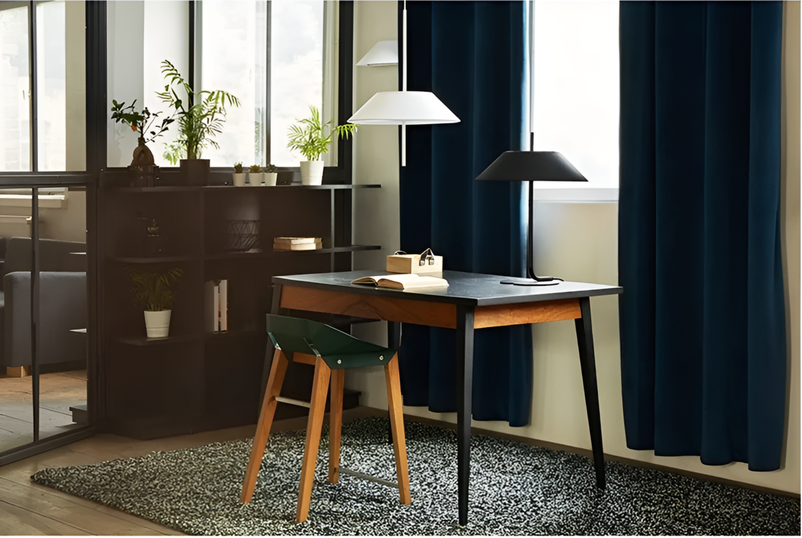 SAKOSI black table lamp