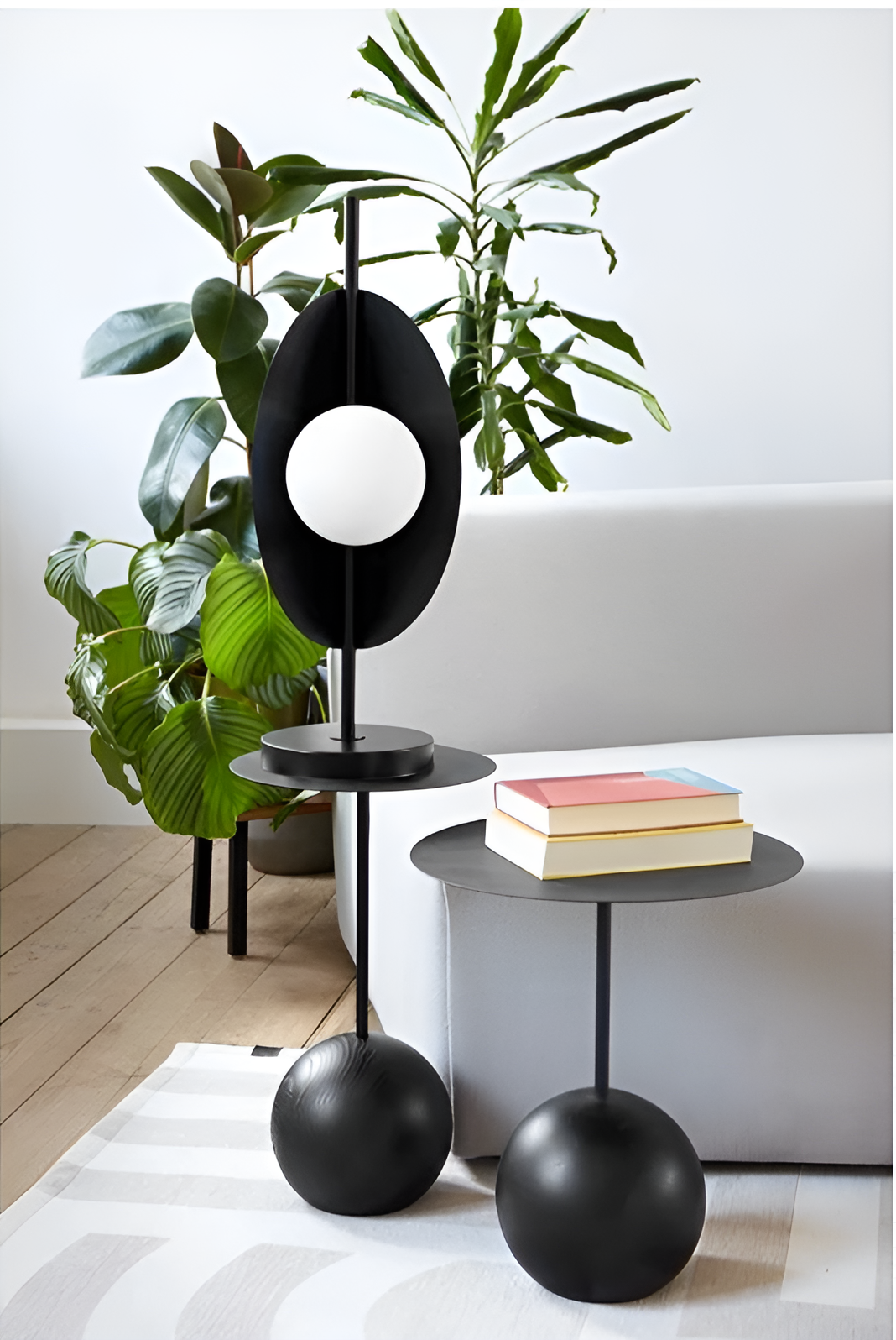 SALLO black table lamp
