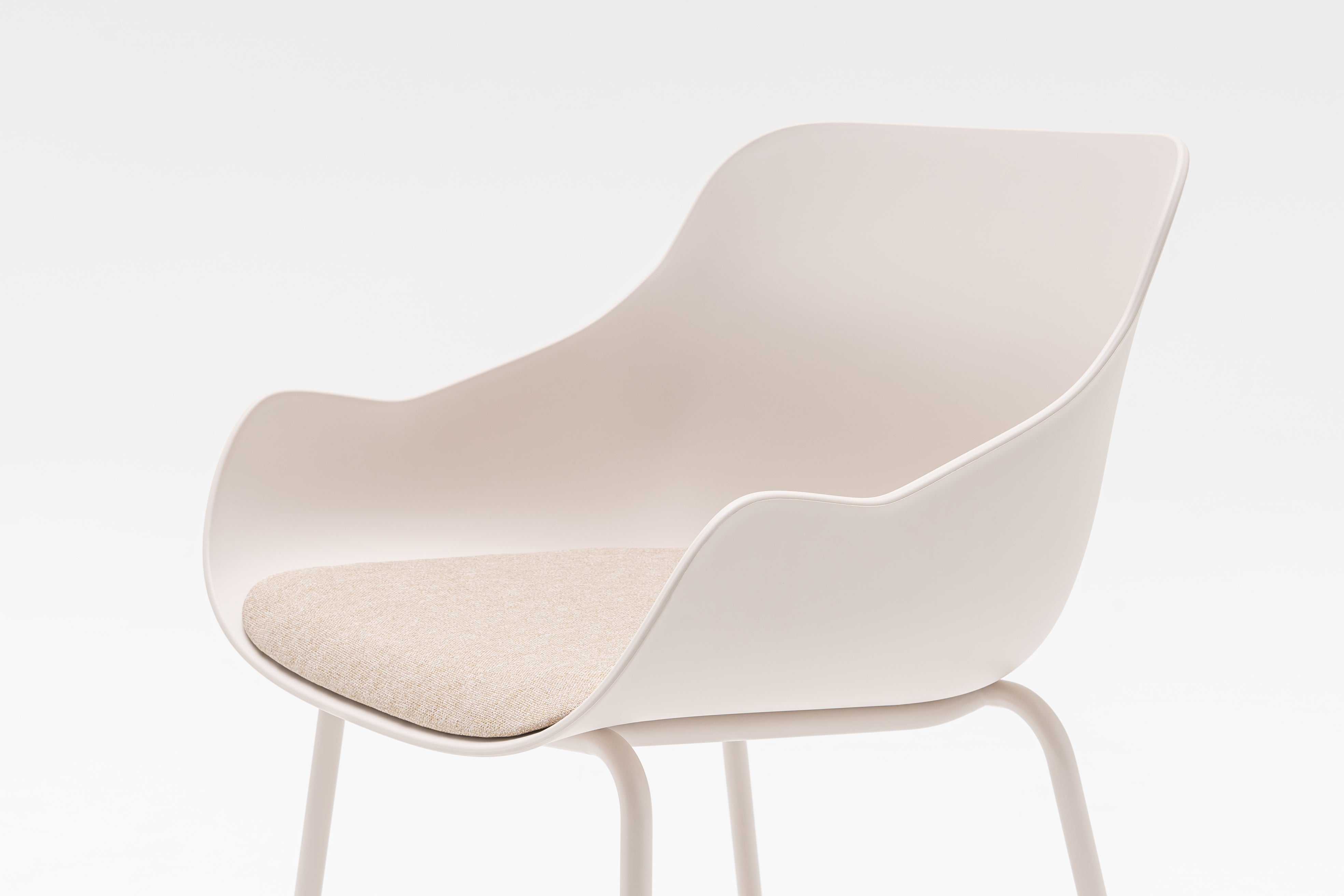 Baltischer Remix -Stuhlmetallbasis