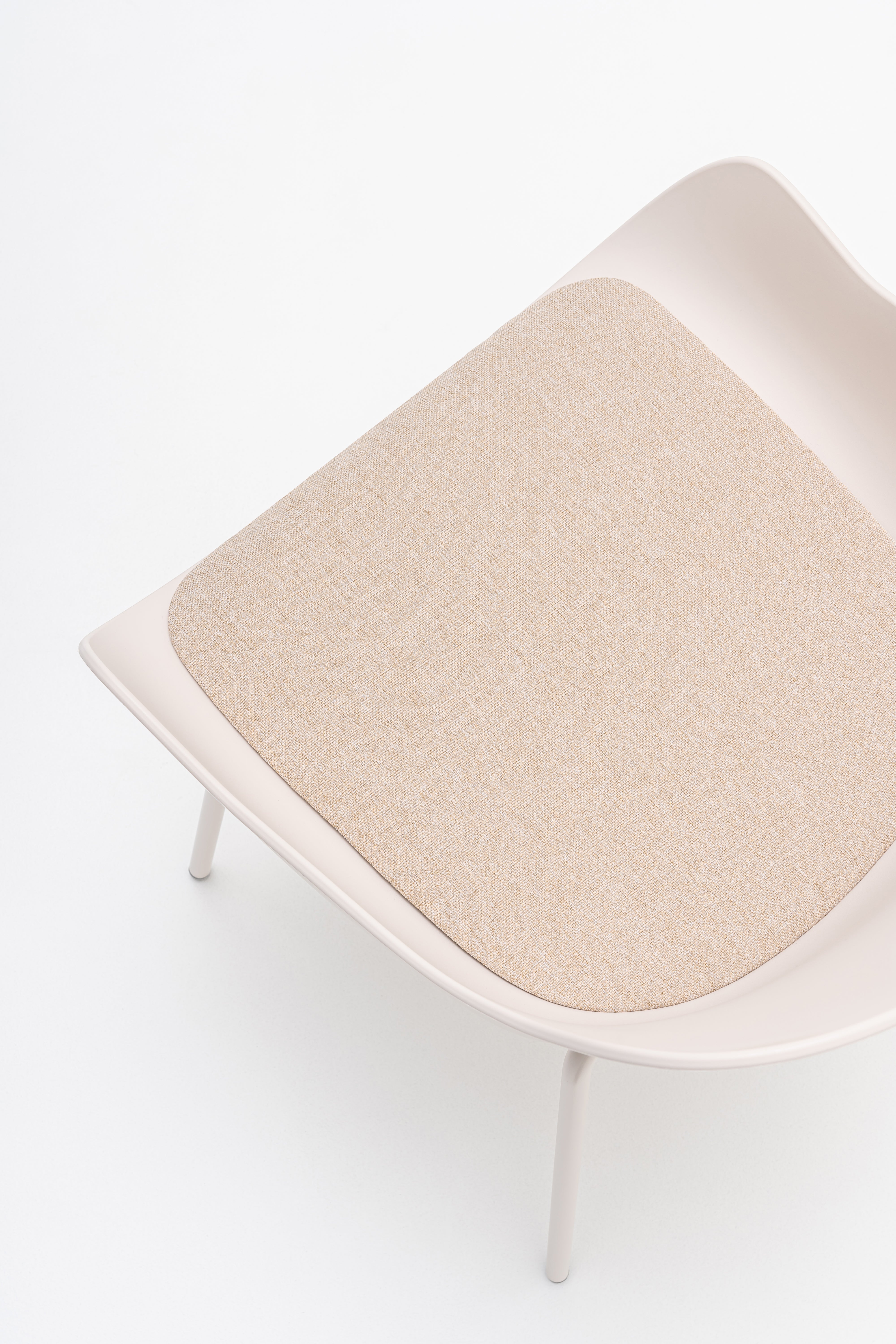 Baltischer Remix -Stuhlmetallbasis