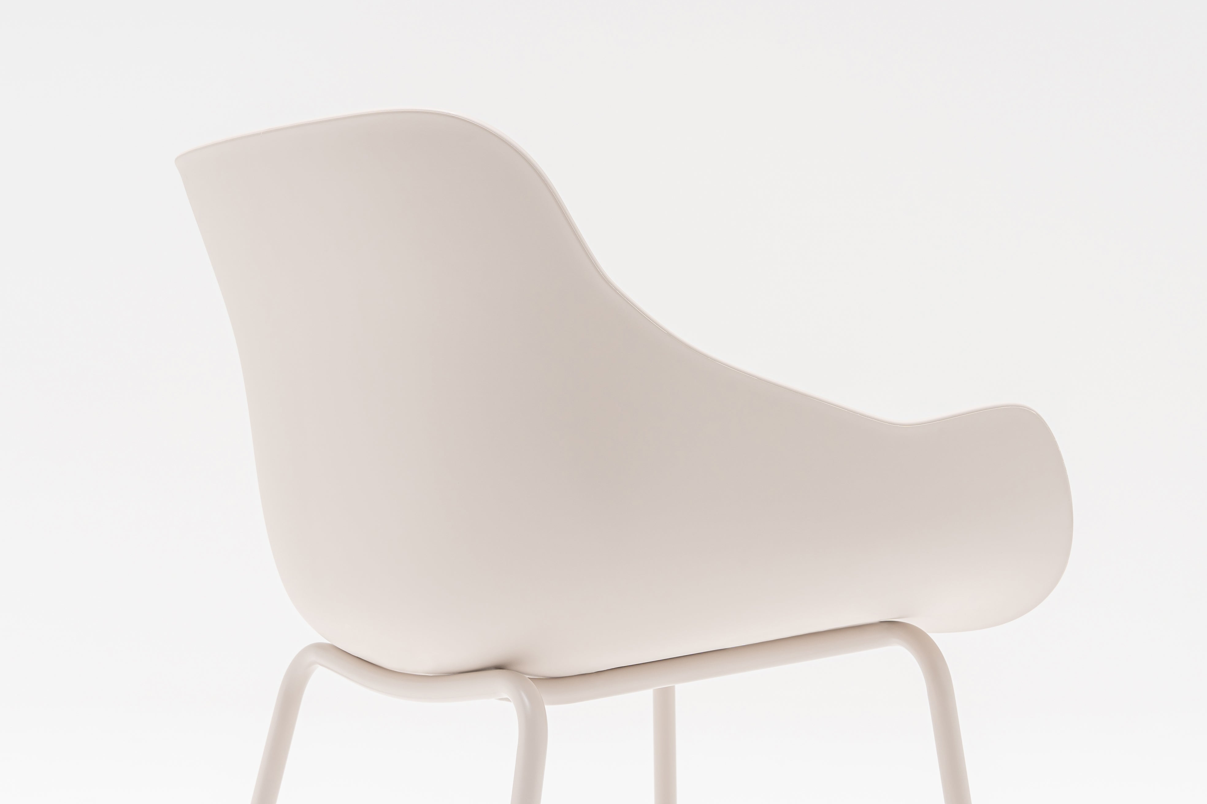 Baltischer Remix -Stuhlmetallbasis