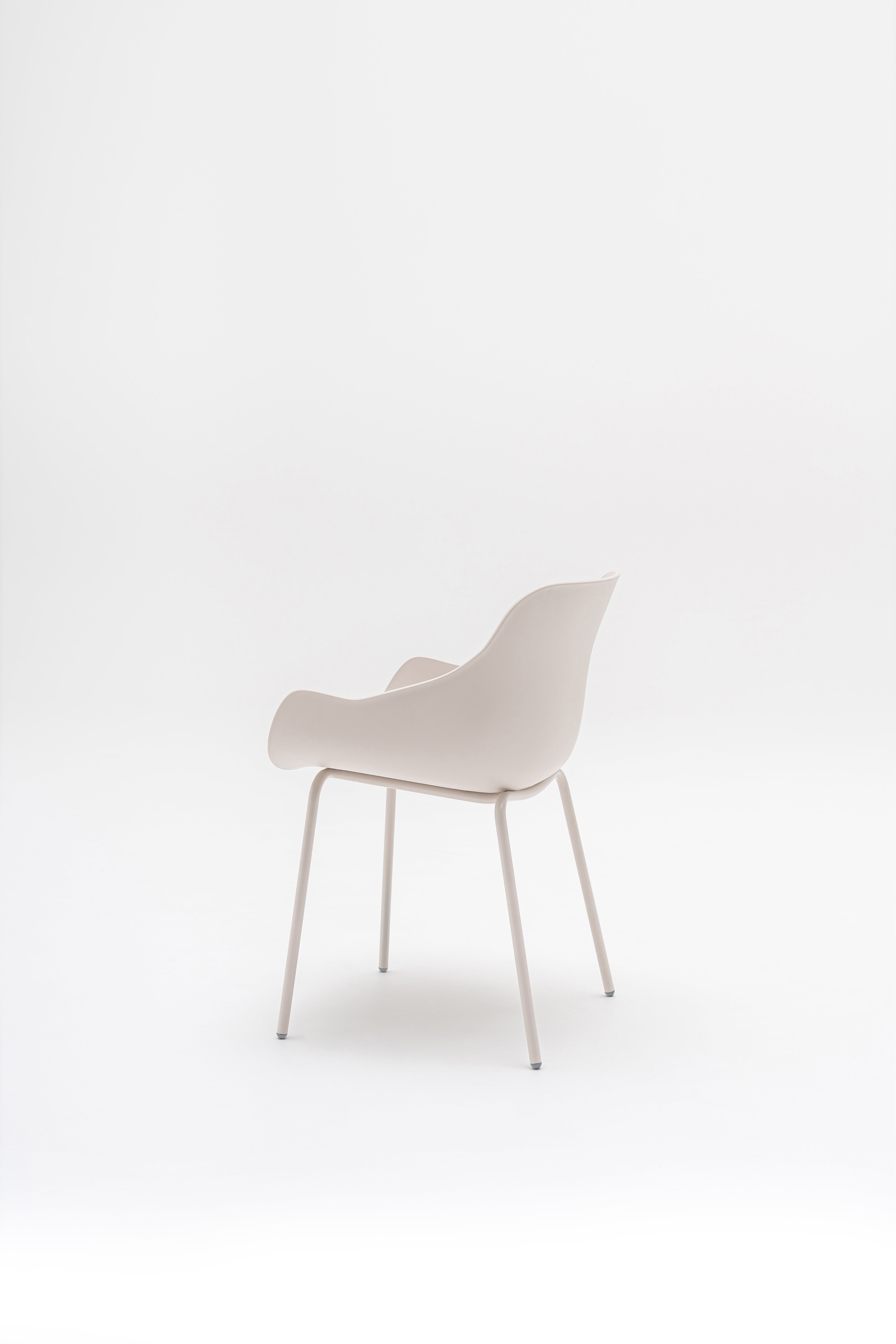 Baltischer Remix -Stuhlmetallbasis