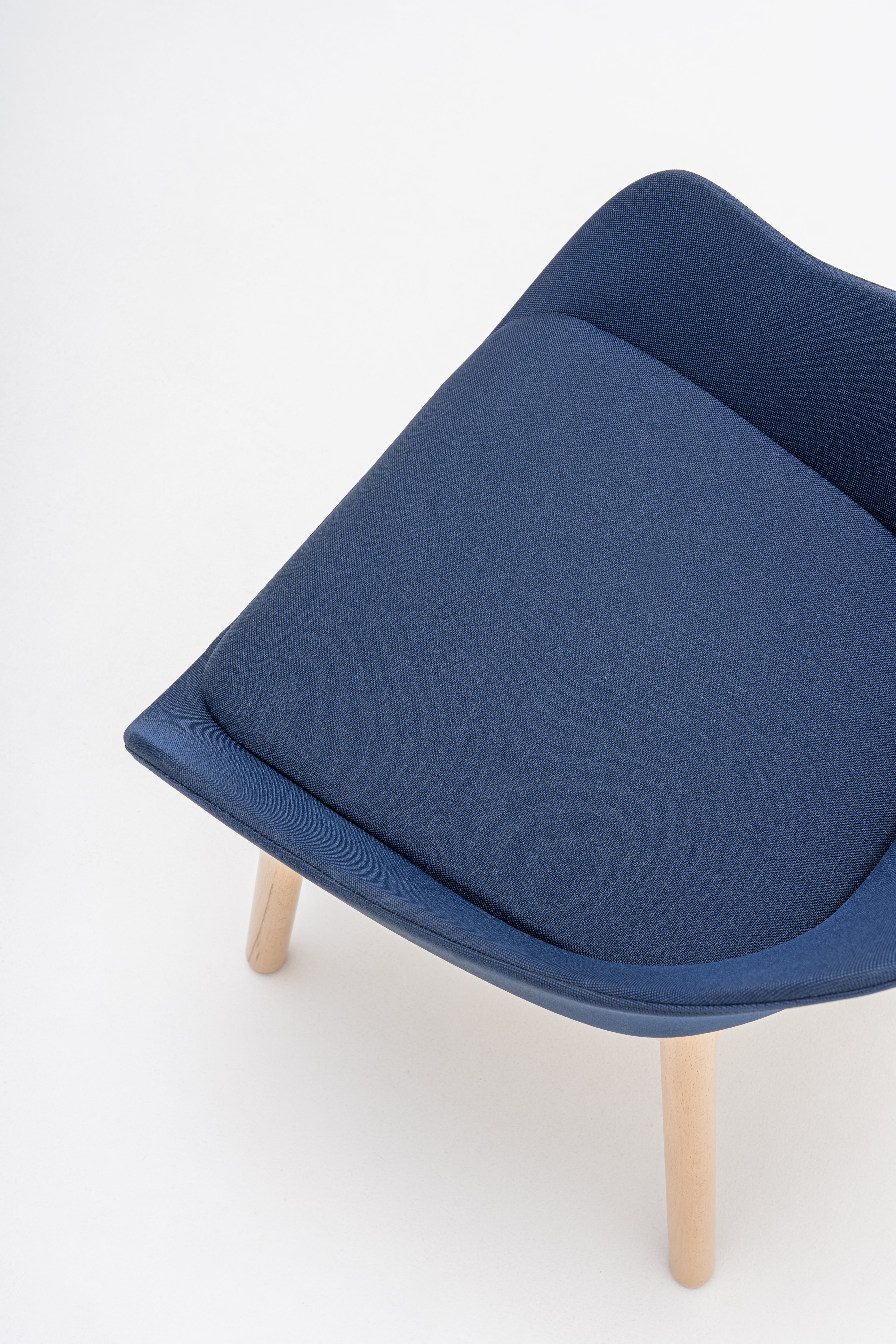 Gepolsterter Stuhl Baltic Classic Holzbasis