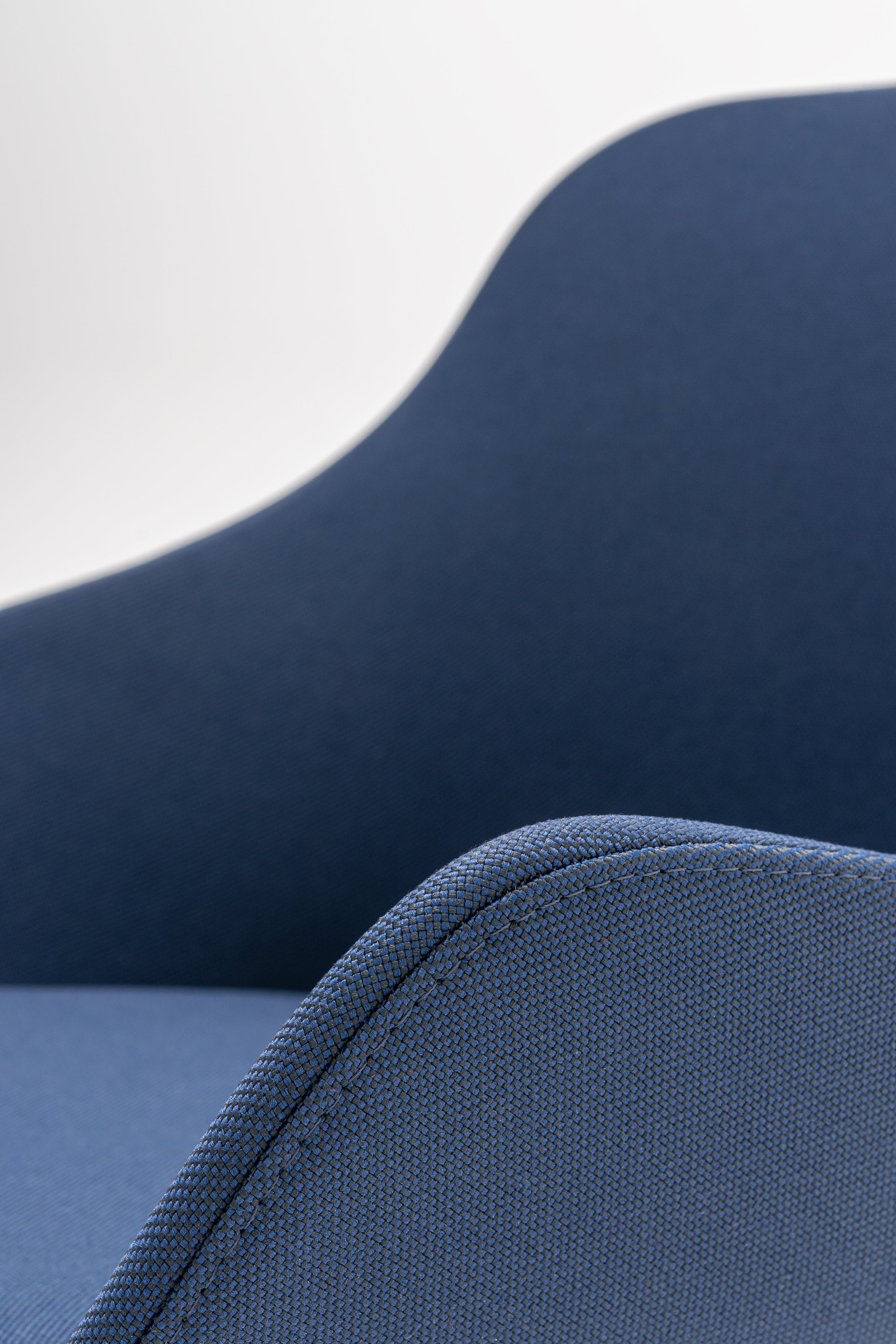 Gepolsterter Stuhl Baltic Classic Holzbasis