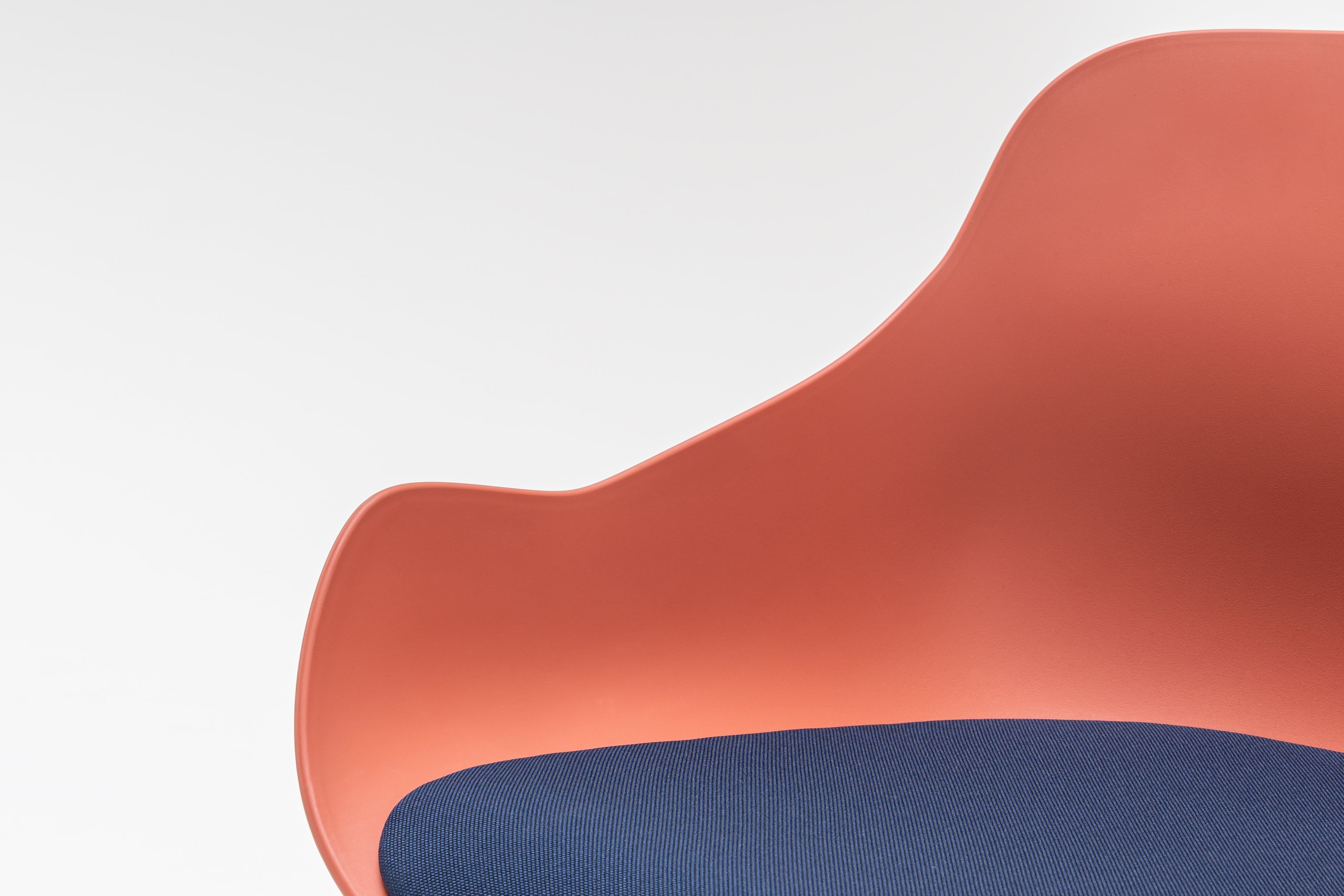 Baltischer Remix -Stuhlmetallbasis