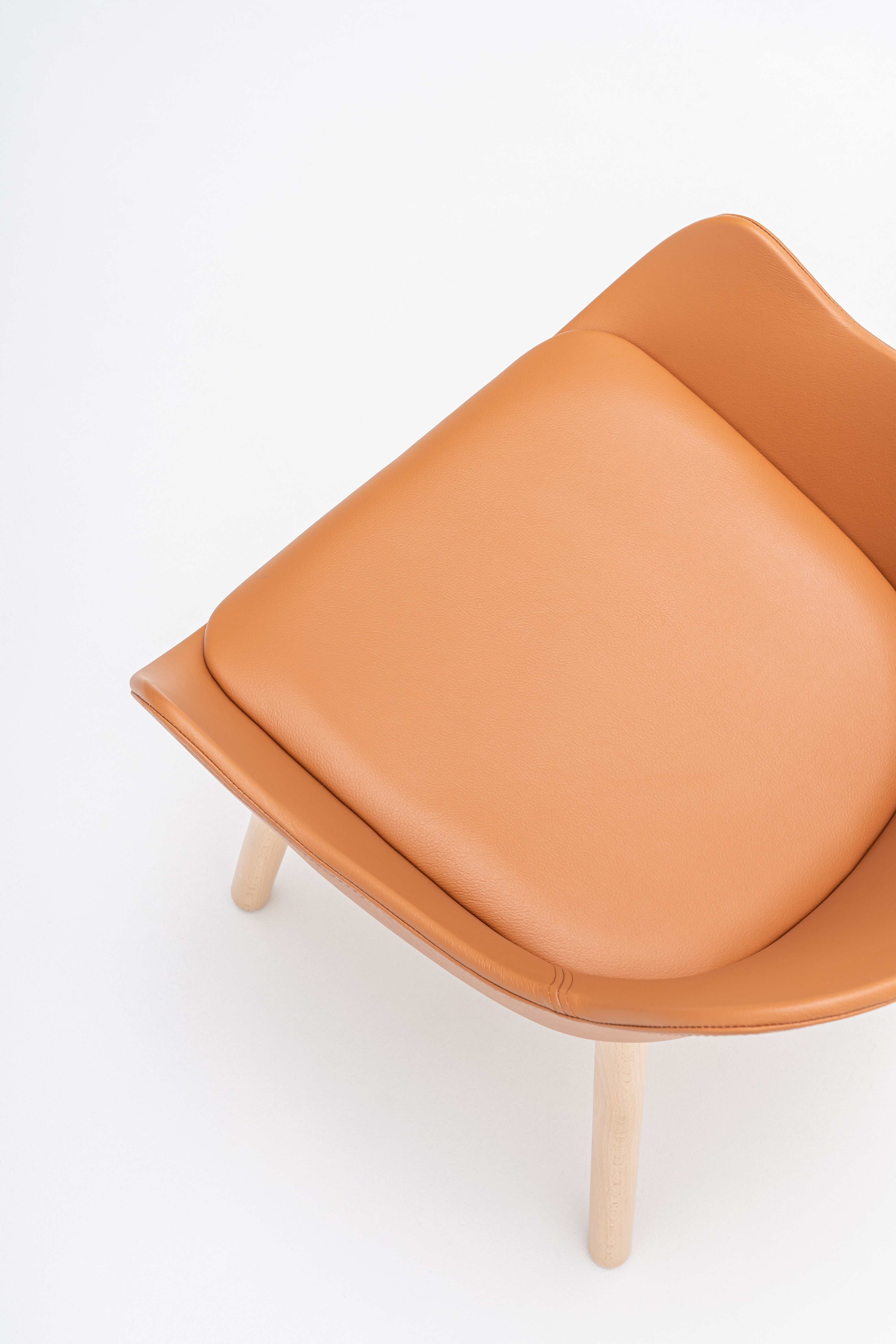 Gepolsterter Stuhl Baltic Classic Holzbasis