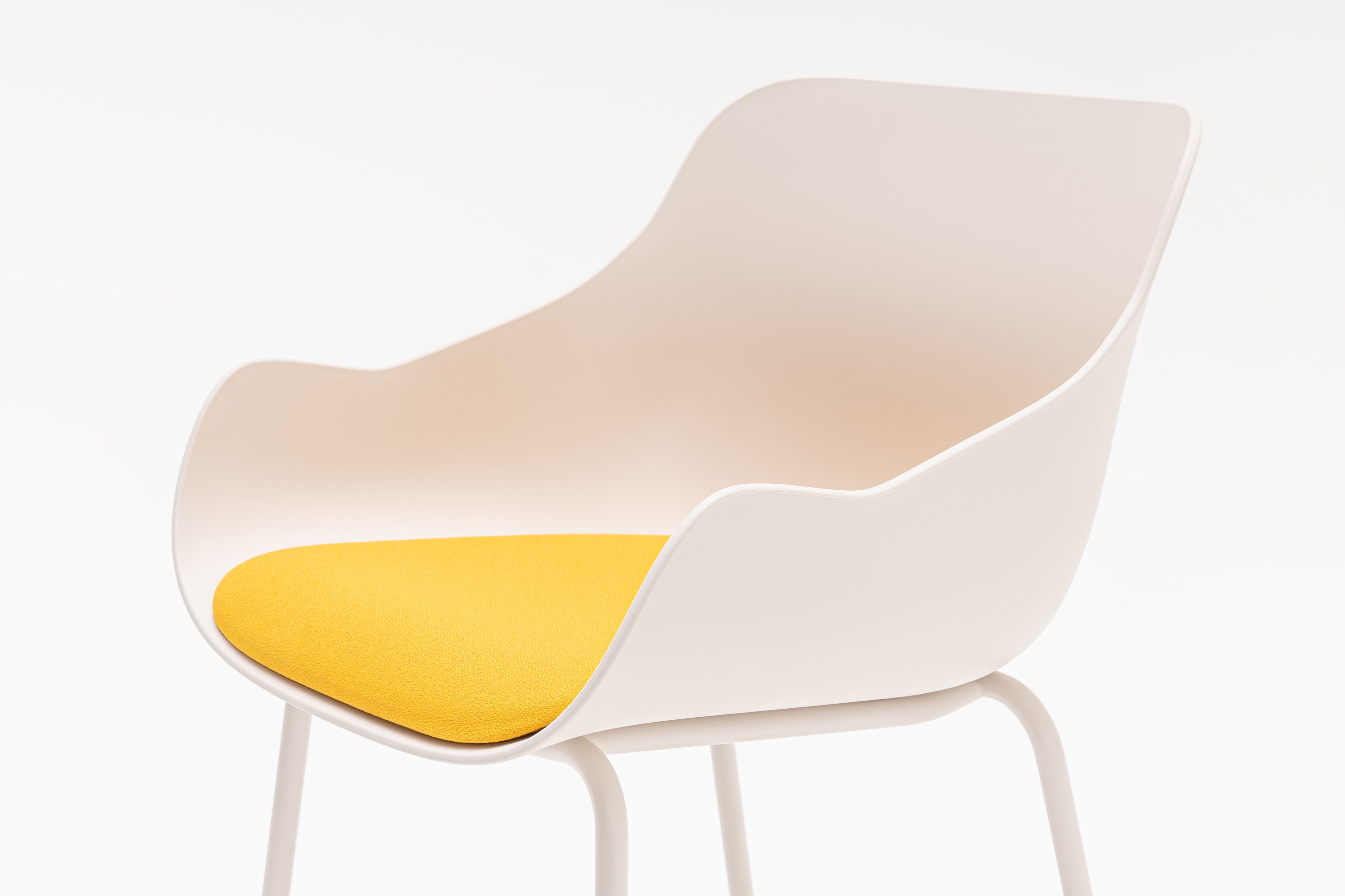 Baltischer Remix -Stuhlmetallbasis