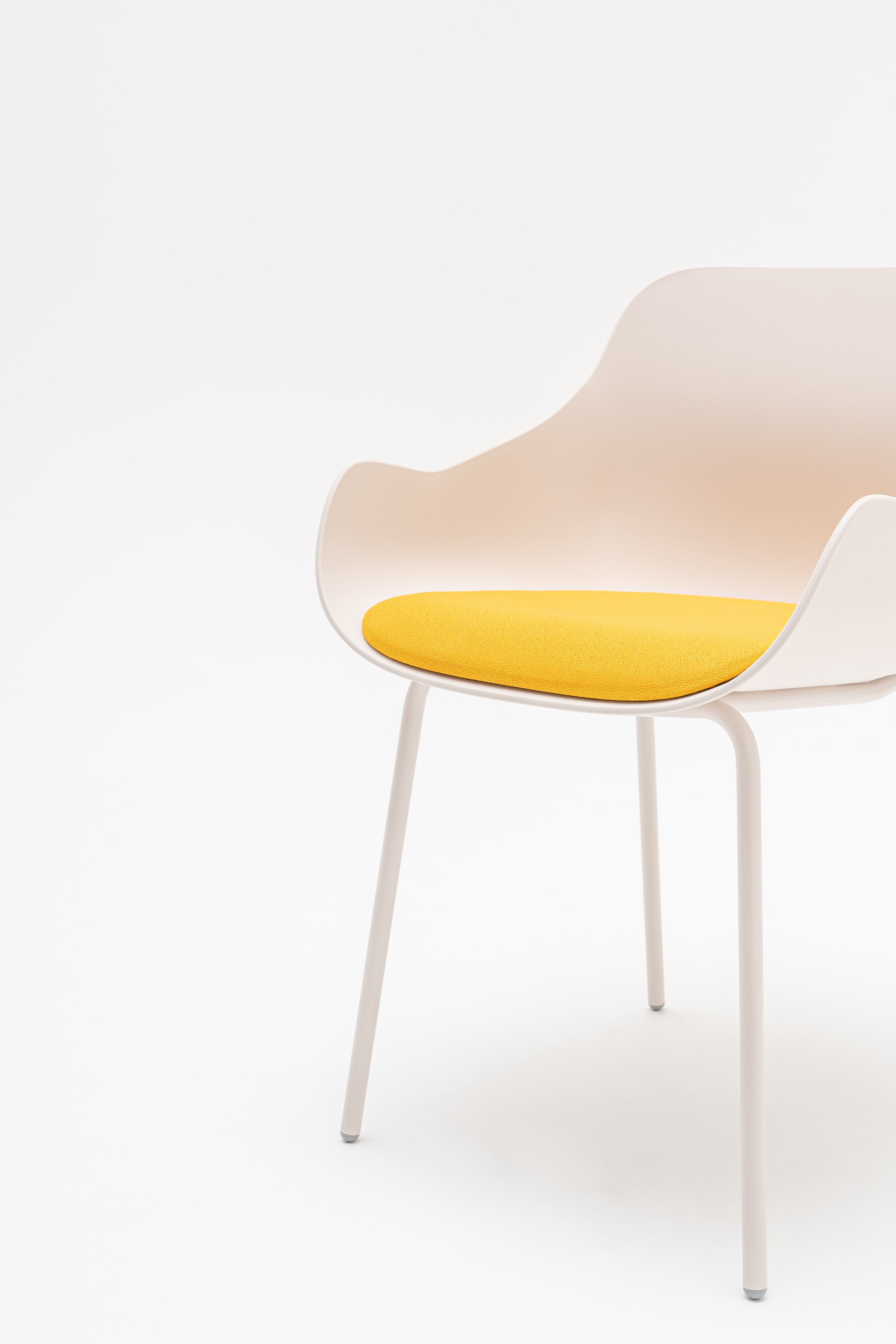 Baltischer Remix -Stuhlmetallbasis