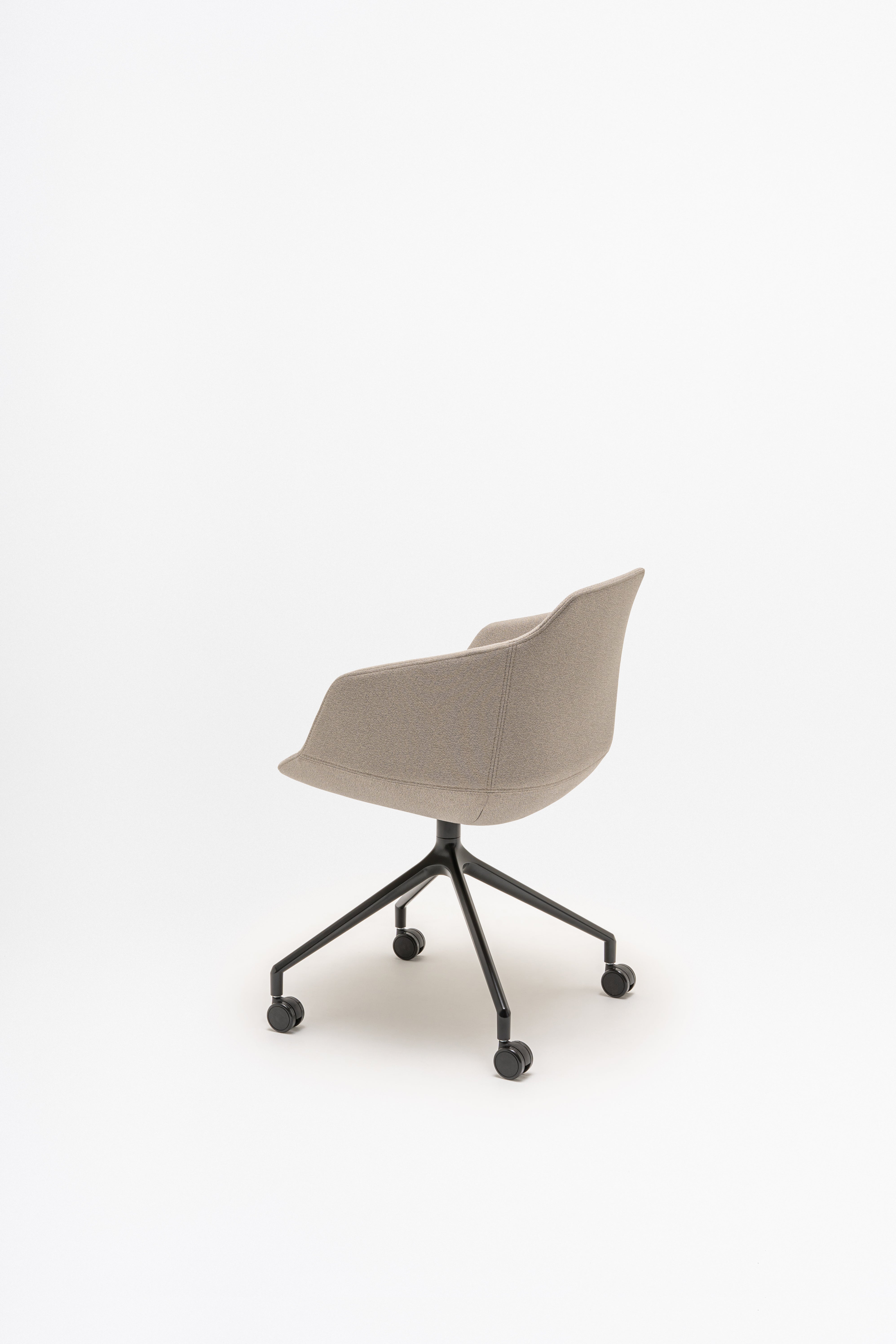 Office chair Ultra base of the cross with wheels to the soft surface