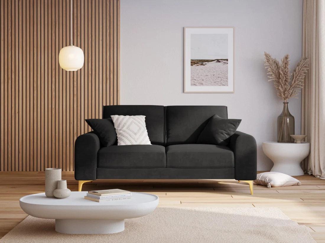 Sofa aksamitna 2-osobowa MADARA ciemnoszary ze złotą podstawą Mazzini Sofas Eye on Design