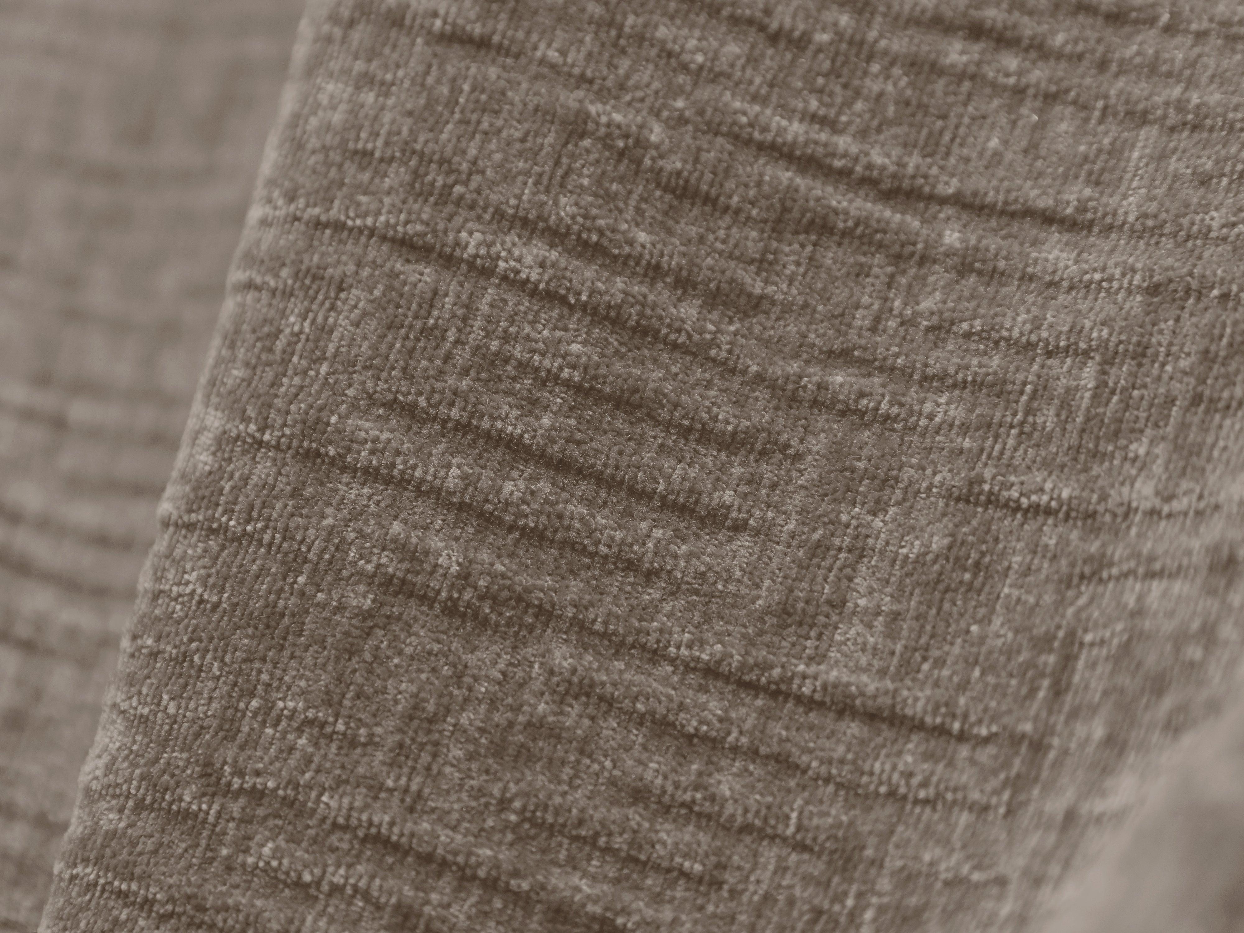 Sofa w tkaninie szenilowej 4-osobowa VANDA jasnoszary Mazzini Sofas Eye on Design