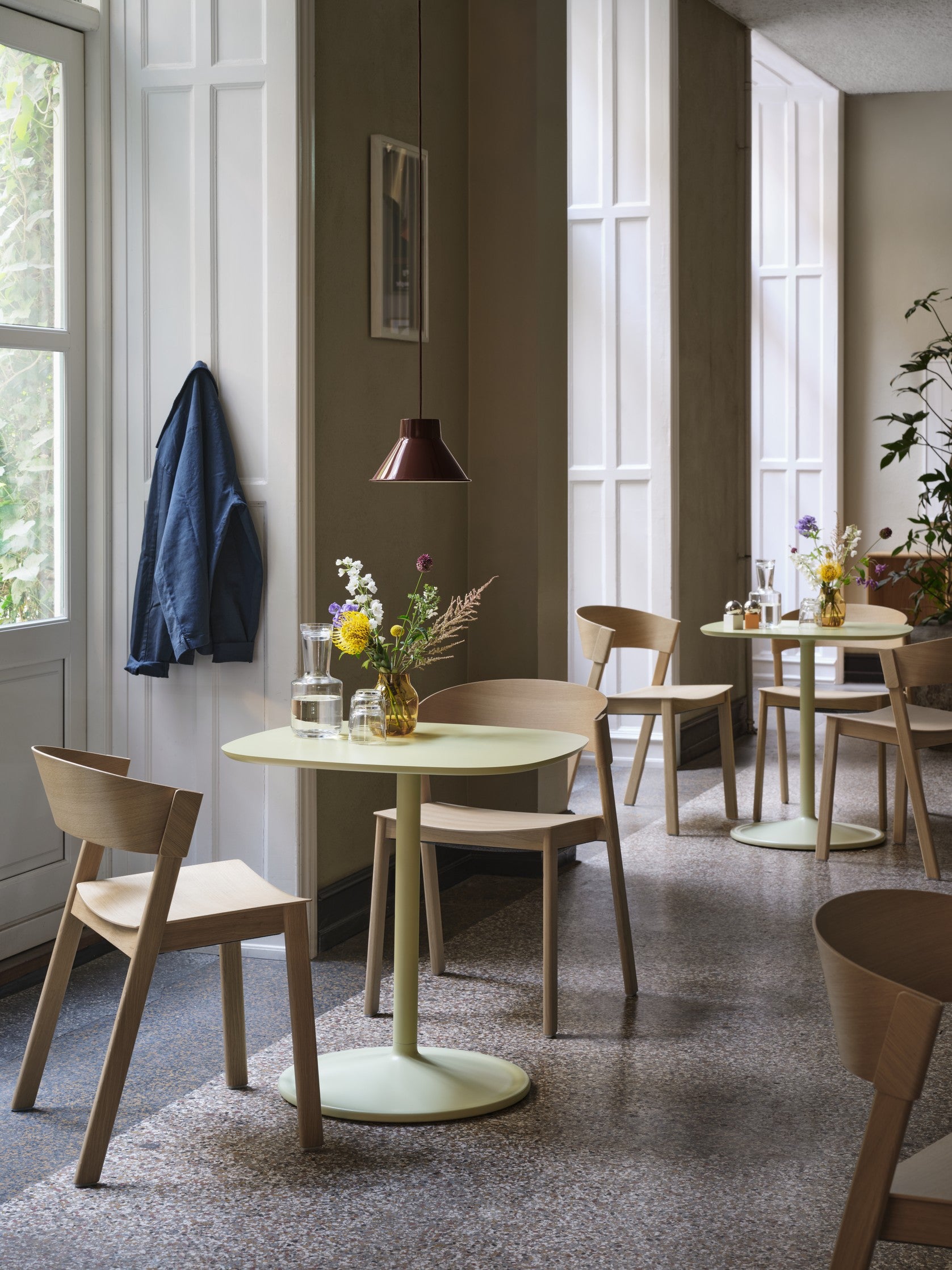 Stuhl COVER dunkelbeige