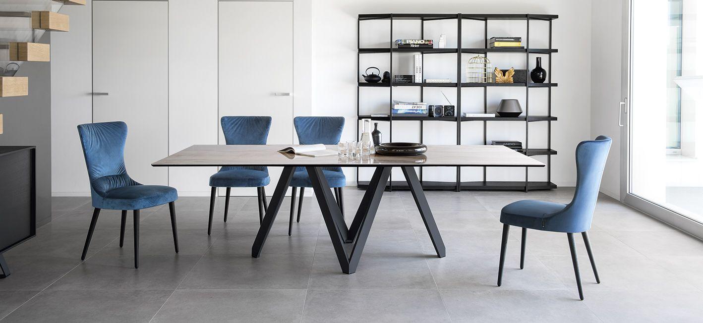 Stół prostokątny CARTESIO antracytowy marmur z drewnianą podstawą Calligaris Eye on Design
