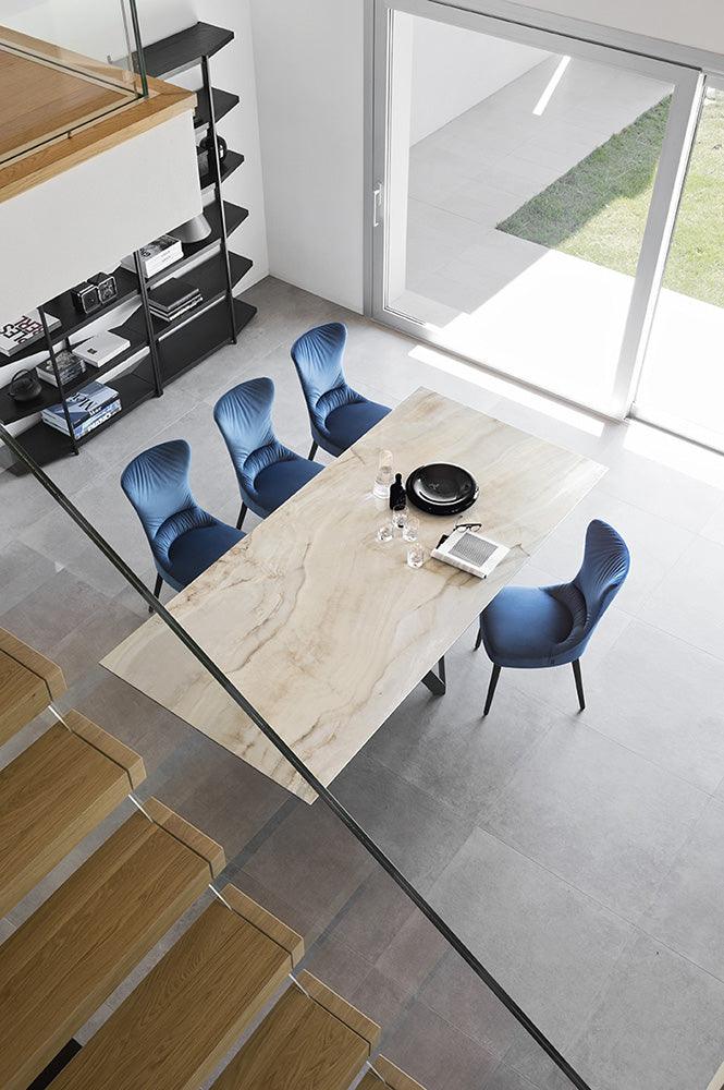 Stół prostokątny CARTESIO antracytowy marmur z metalową podstawą Calligaris Eye on Design