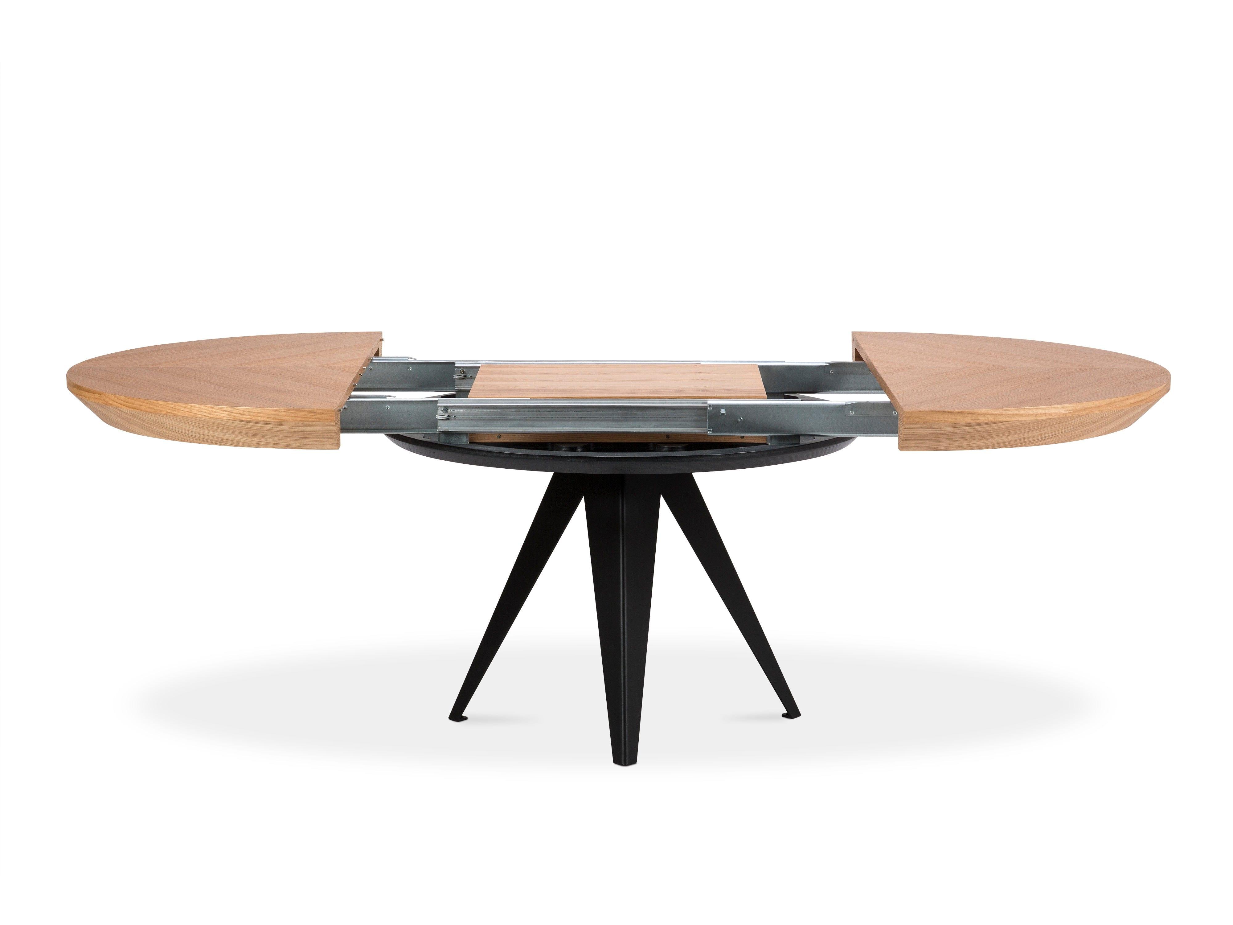 Stół rozkładany z drewna dębowego MAGNUS z czarną podstawą Windsor & Co Eye on Design