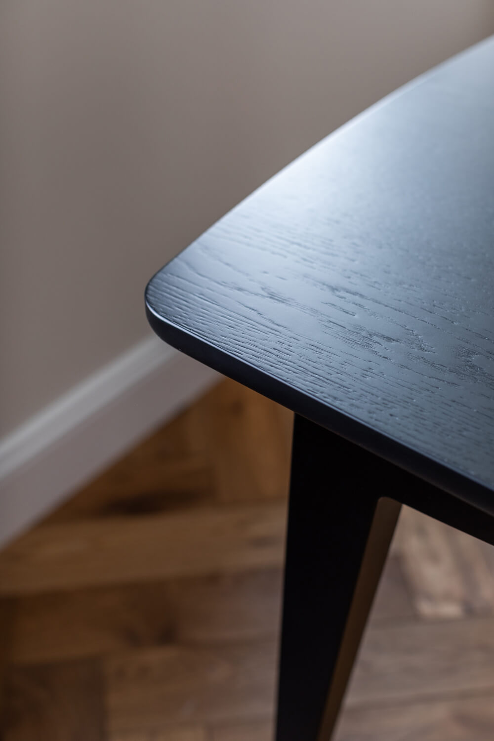 Ausziehbarer Tisch TAOZ schwarzer Eiche