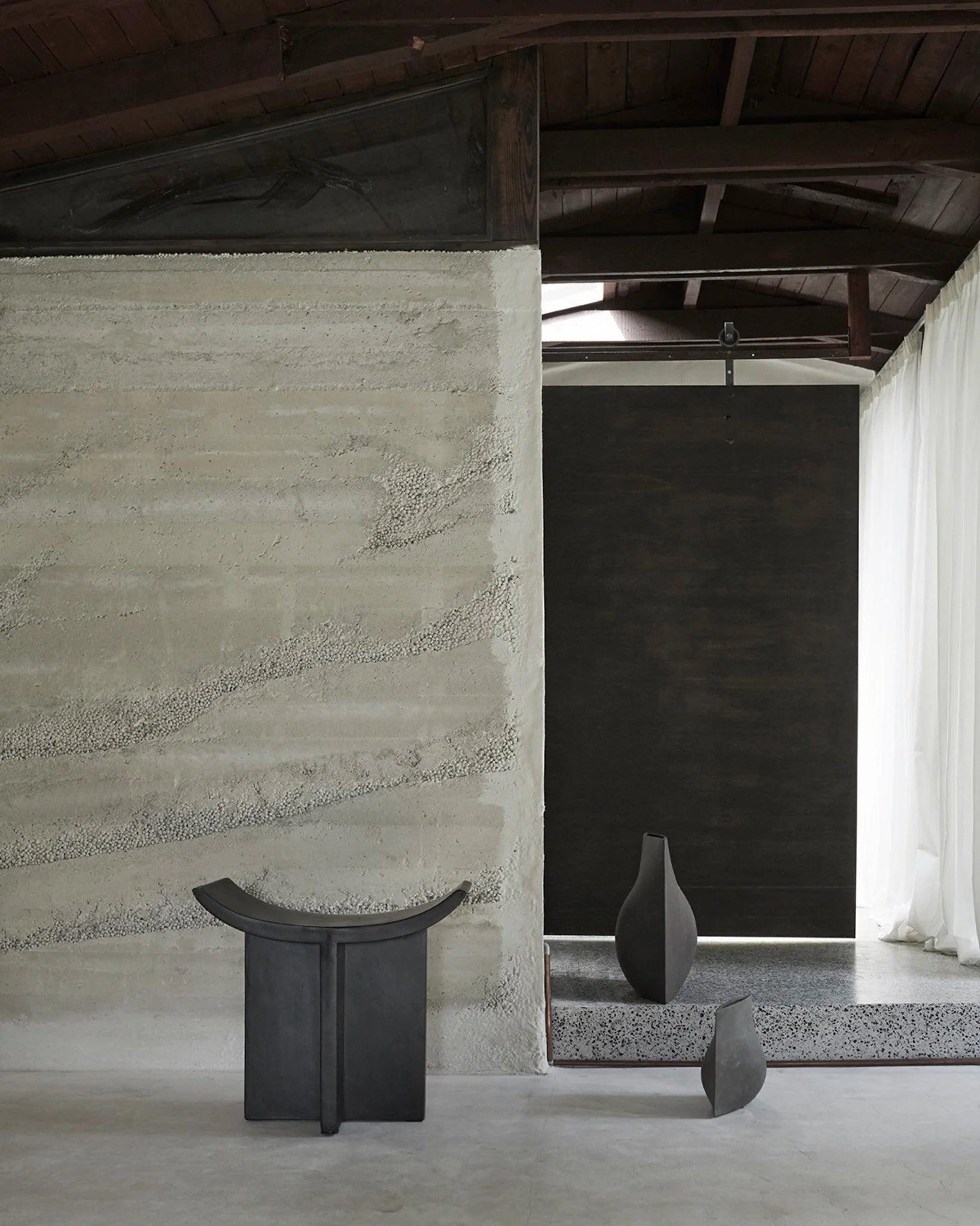 Stołek BRUTUS ciemnobrązowy 101 Copenhagen Eye on Design