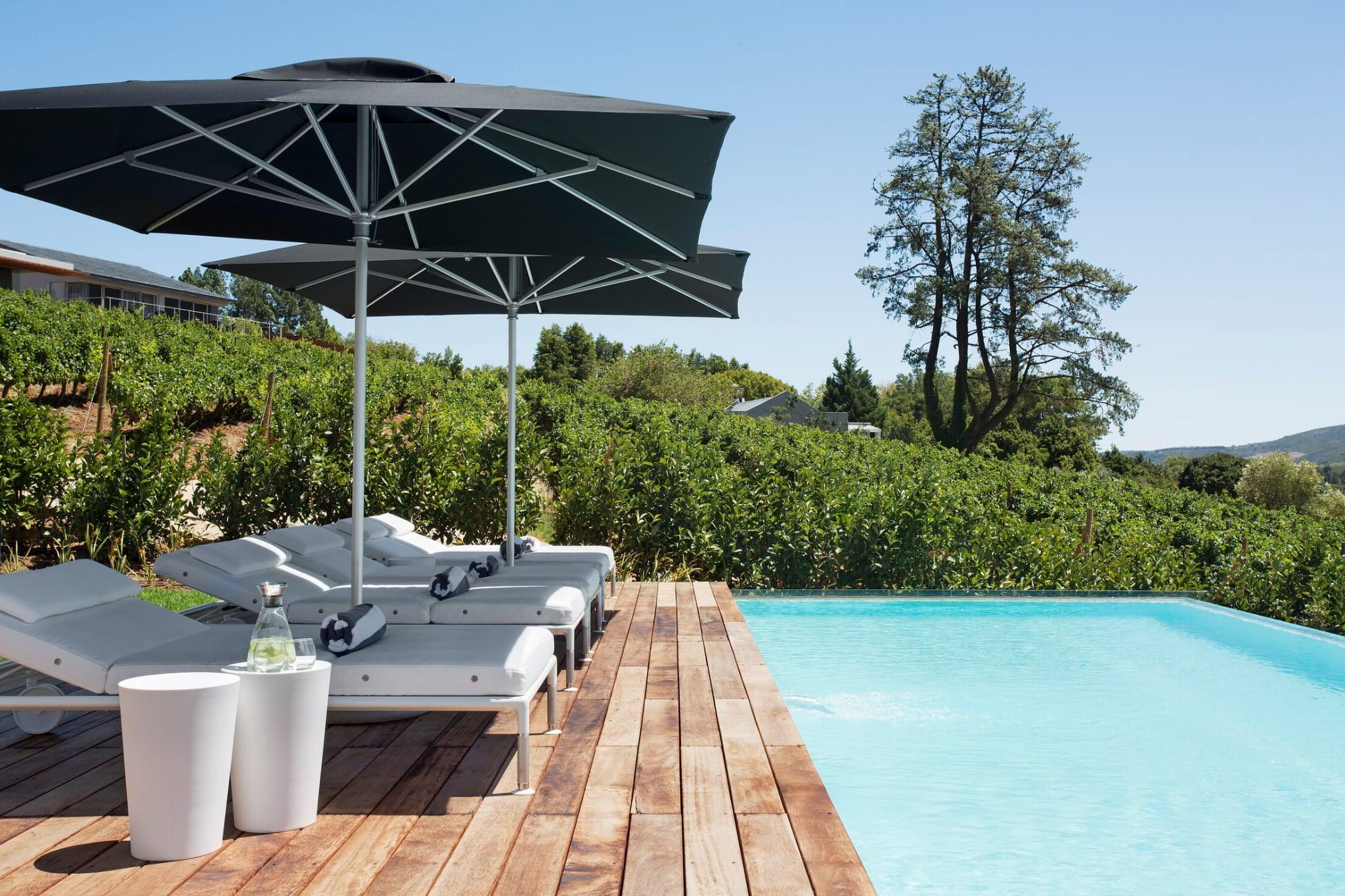 Stołek CONTAINER szary Moooi Eye on Design