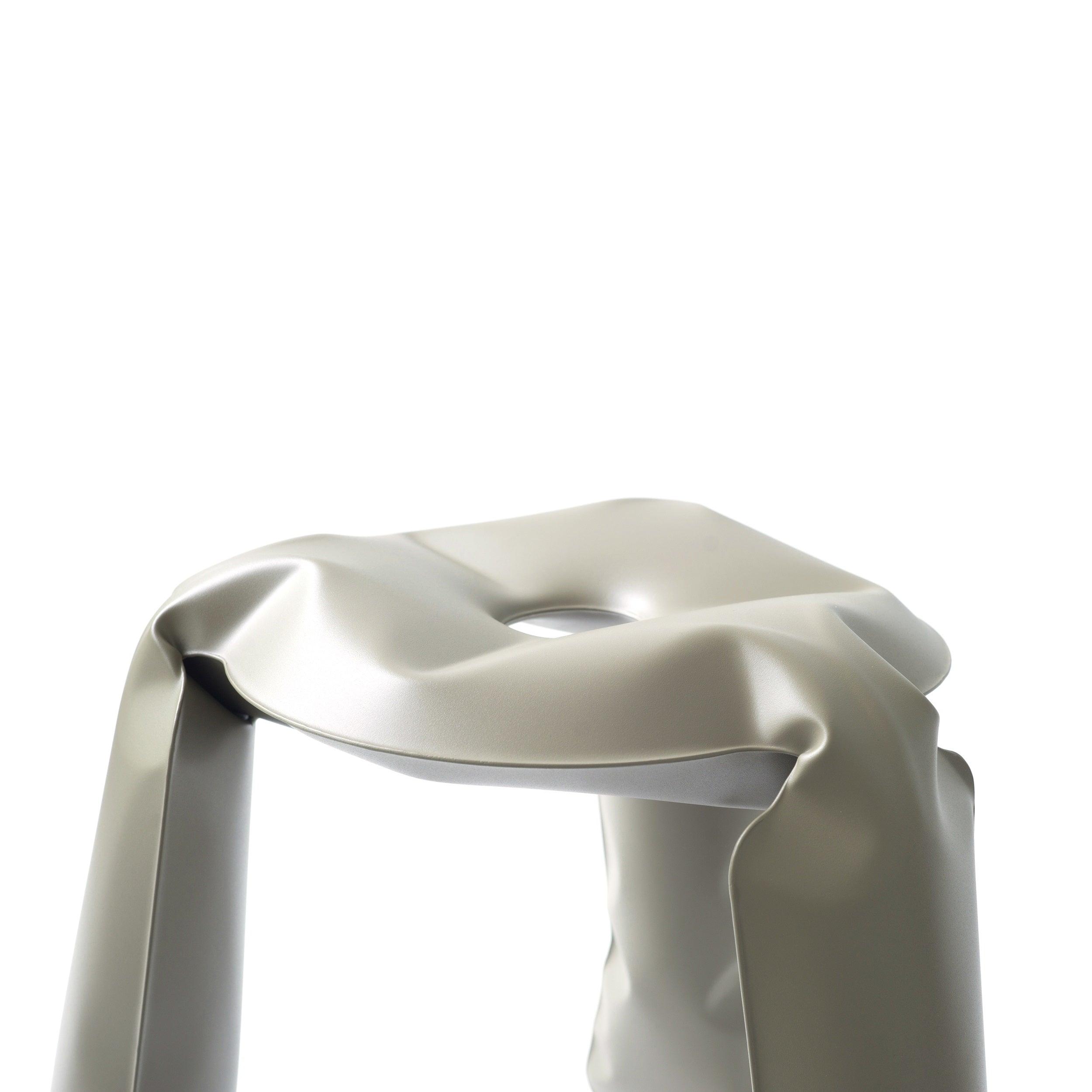 Stołek PLOPP beżowy mat Zieta Studio Eye on Design