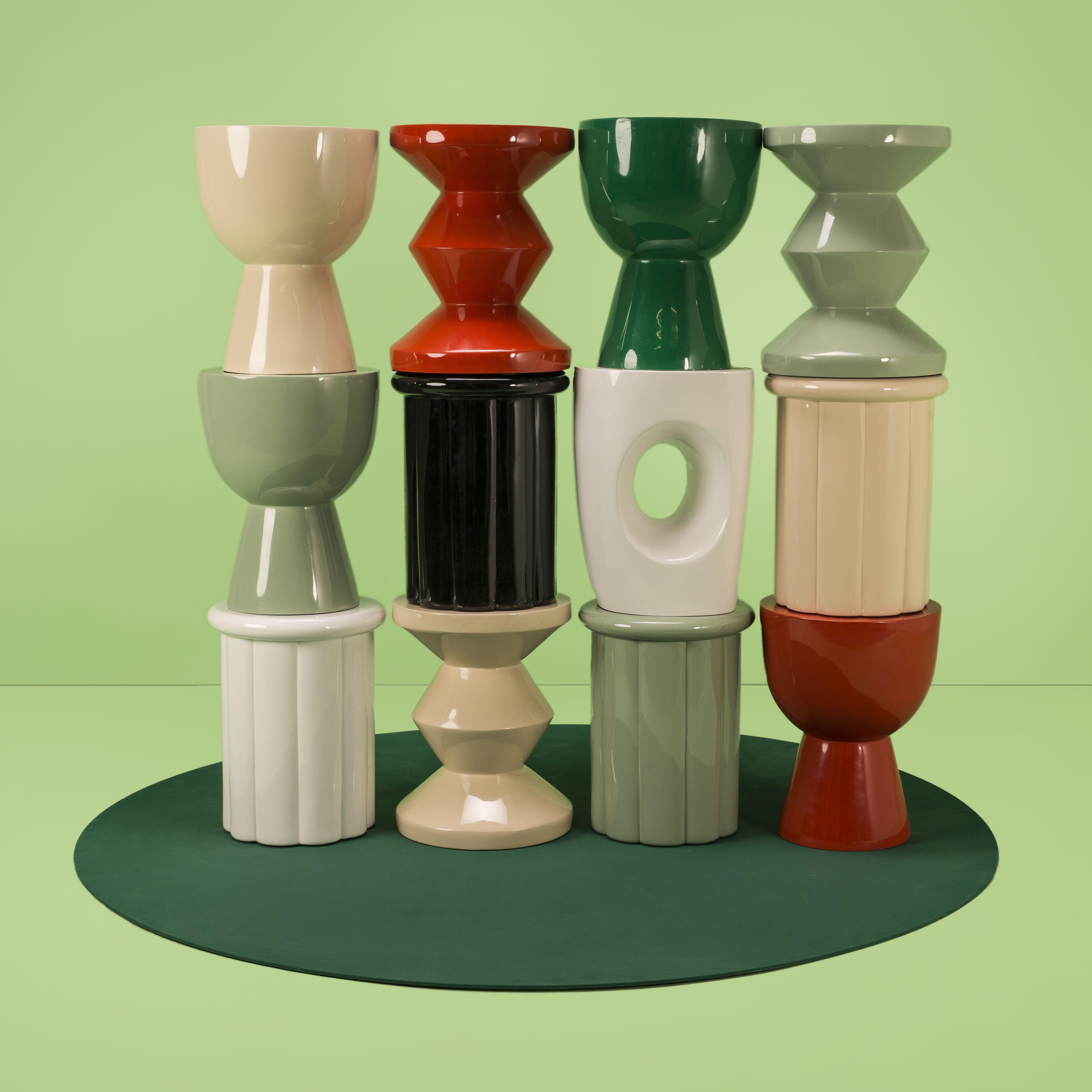 Stołek ROMAN oliwkowy Pols Potten Eye on Design