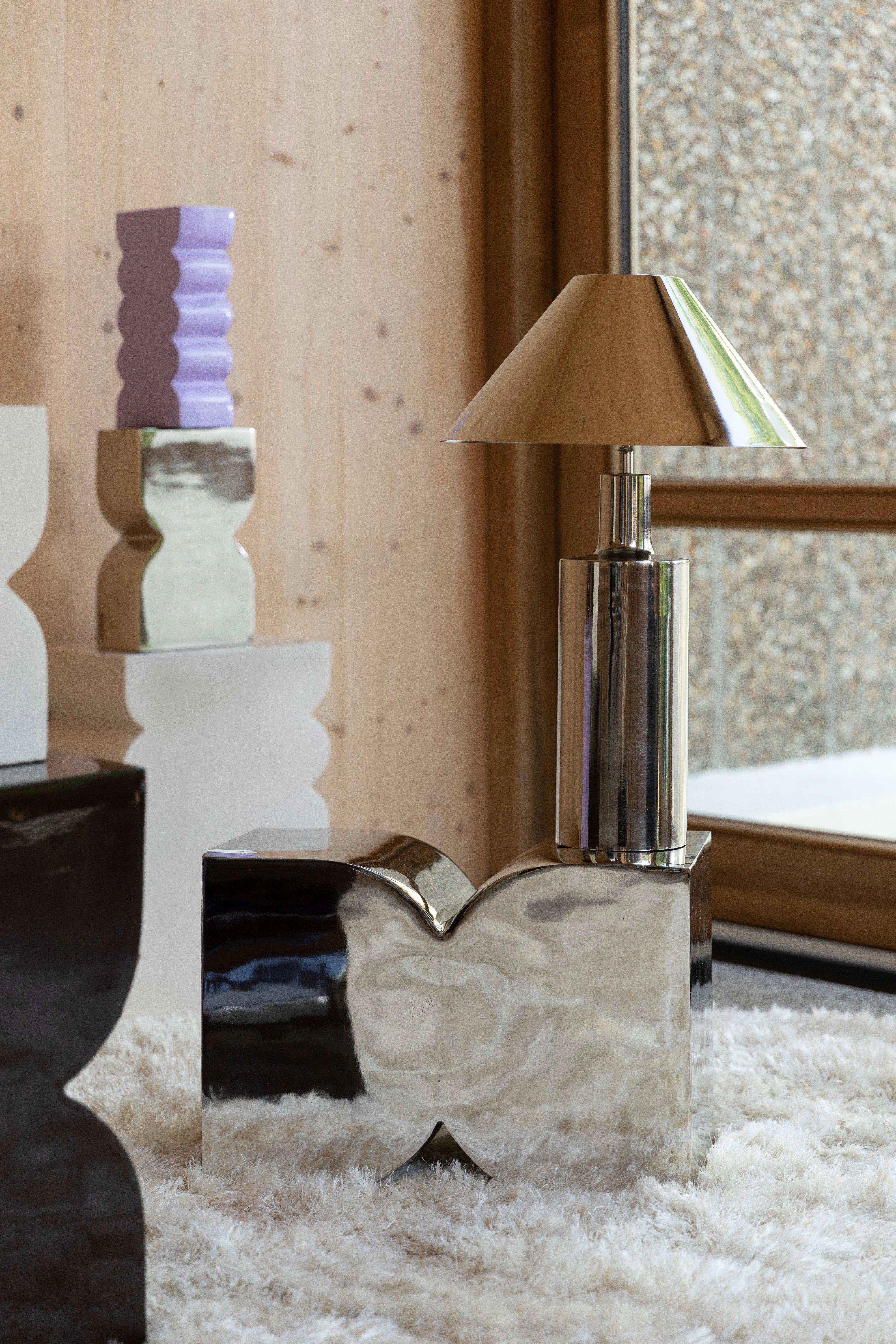 Stolik CONES błyszczący srebrny Zuiver Eye on Design