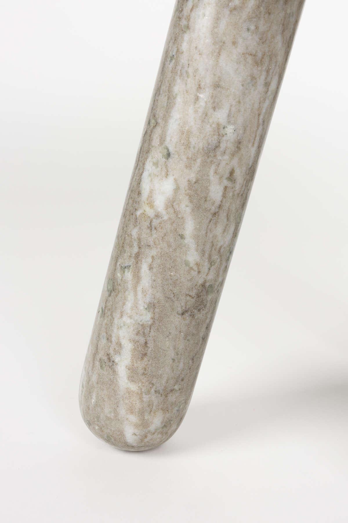 Stolik COSMOPOLITAN beżowy marmur Zuiver Eye on Design