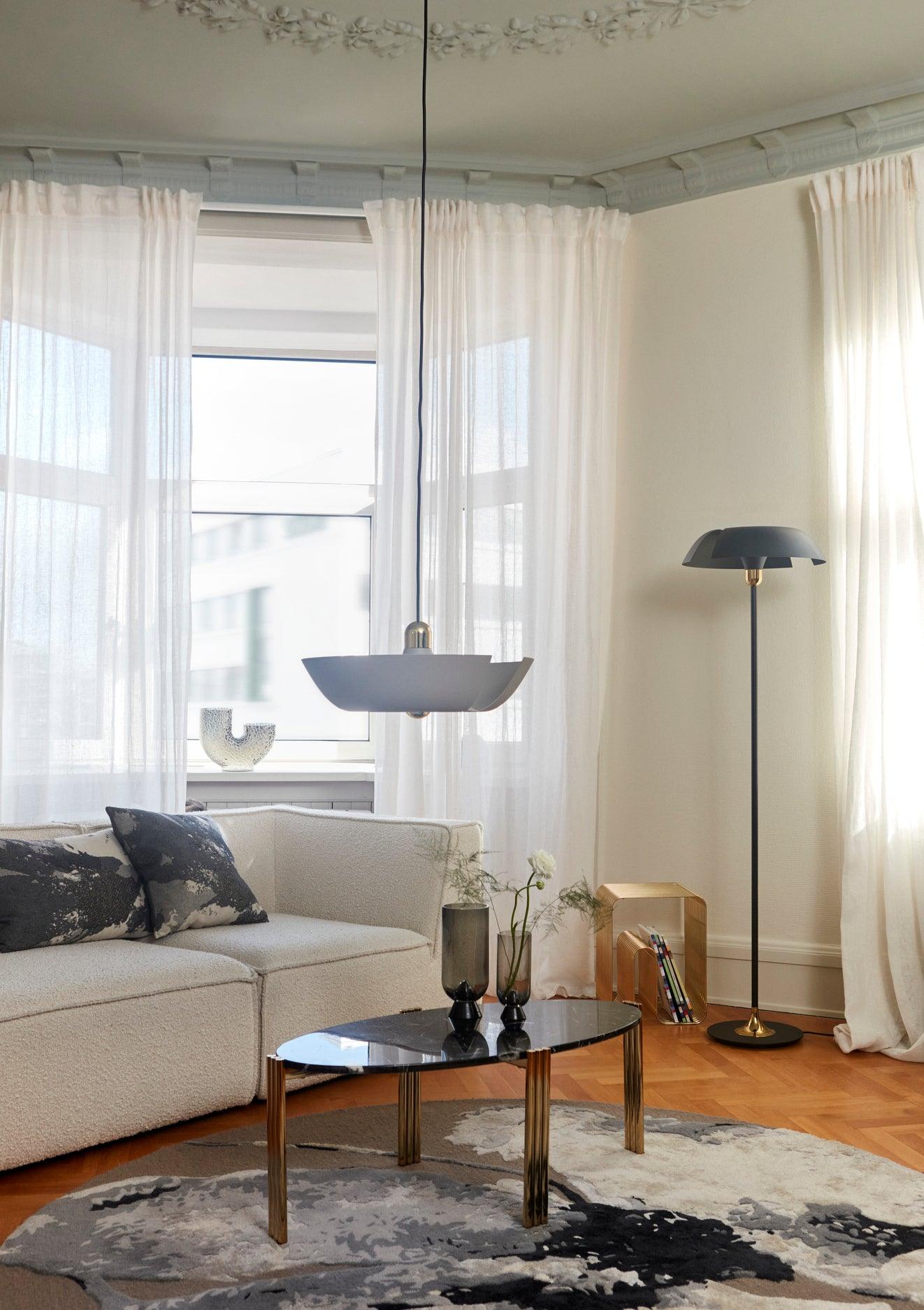 Stolik CURVA złoty AYTM Eye on Design