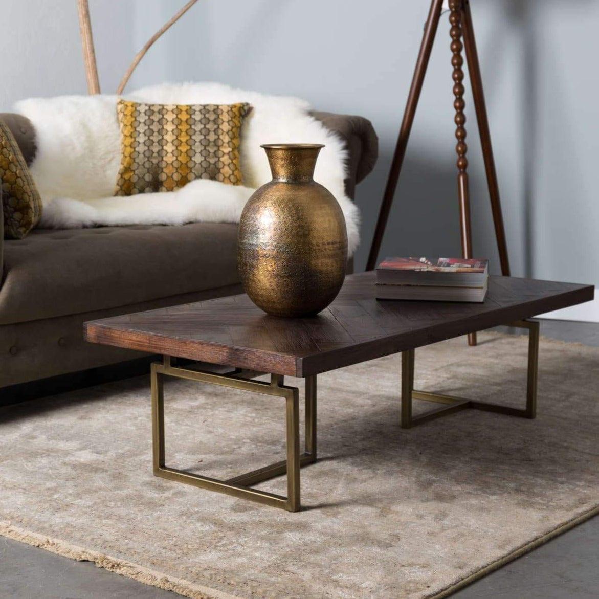 Stolik kawowy CLASS drewno akacjowe Dutchbone Eye on Design