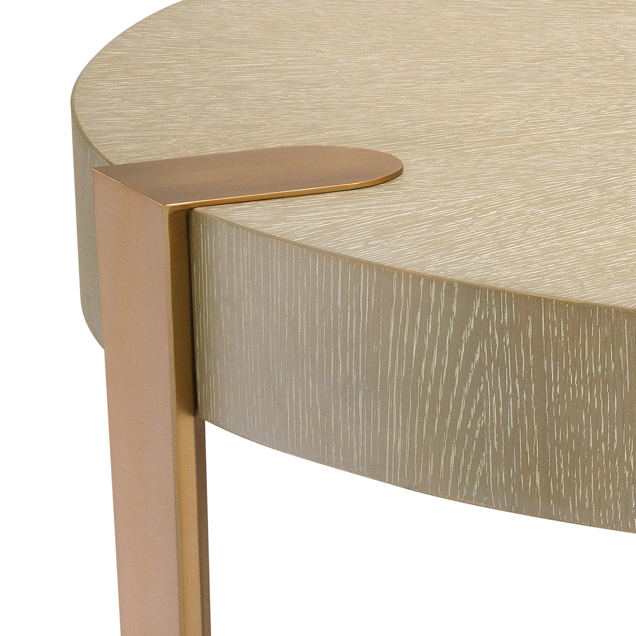 Stolik kawowy OXNARD szczotkowny mosiądz Eichholtz Eye on Design