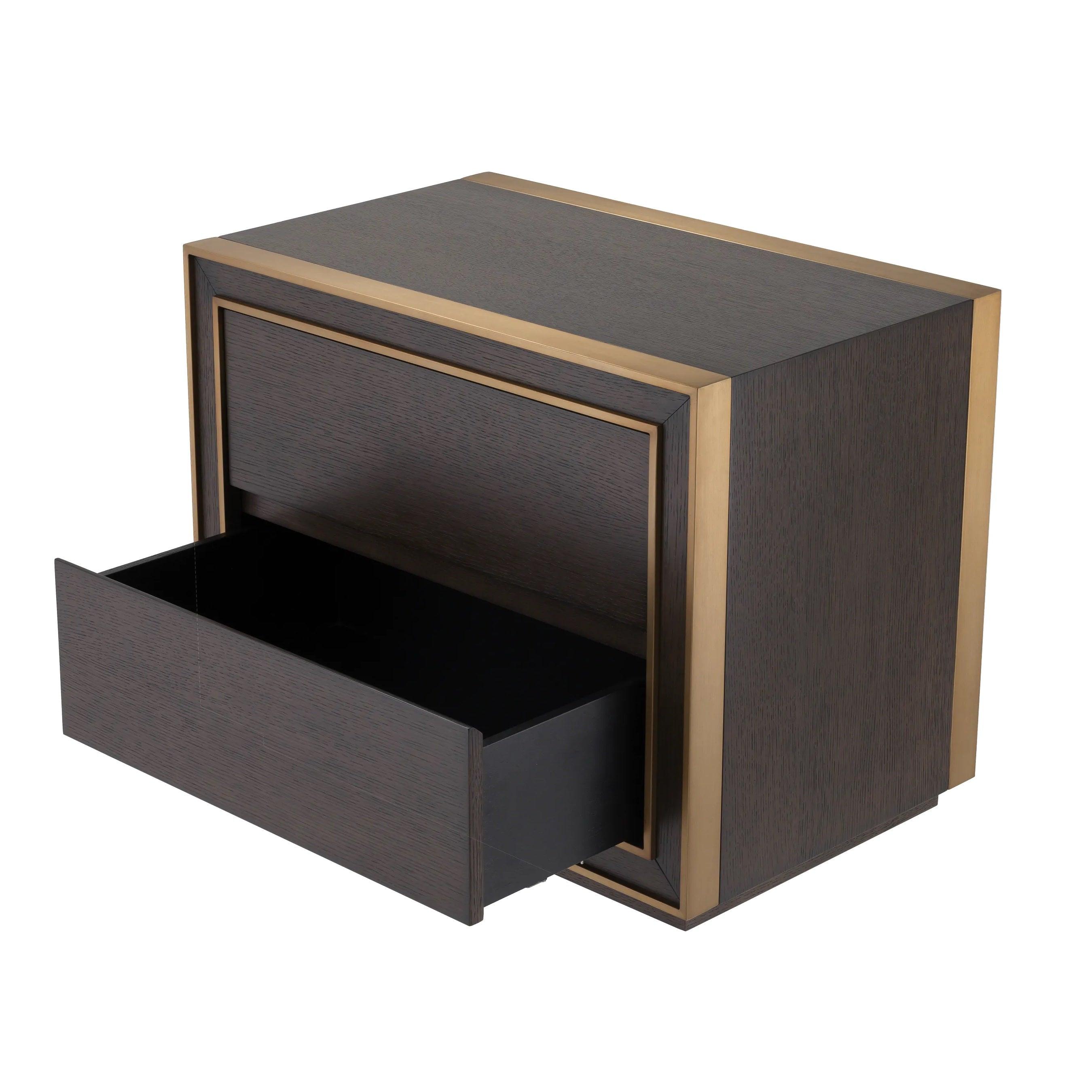 Szafka nocna CAMELOT fornir dębowy z mosiądzem Eichholtz Eye on Design