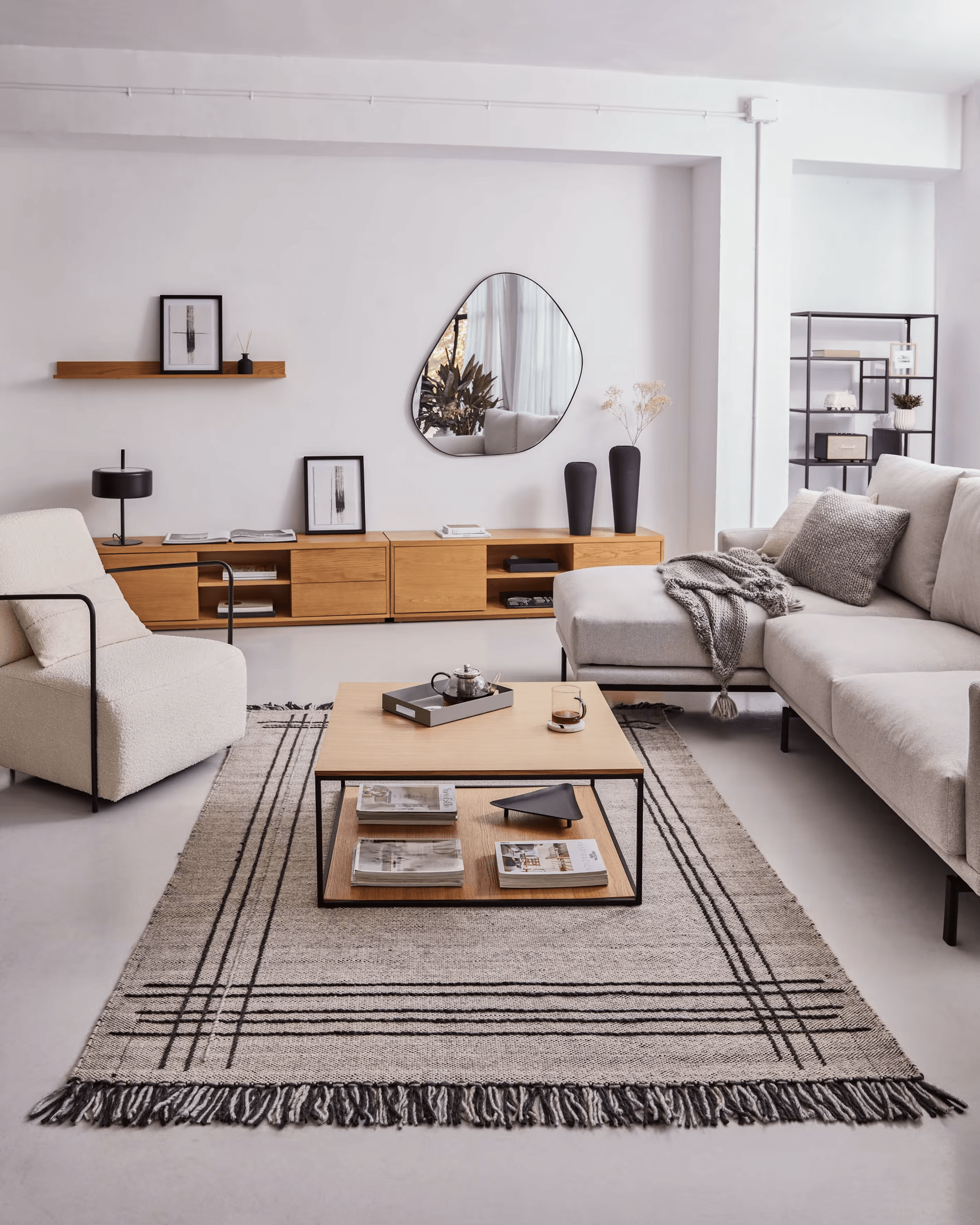 Szafka RTV ABILEN fornir dębowy La Forma Eye on Design