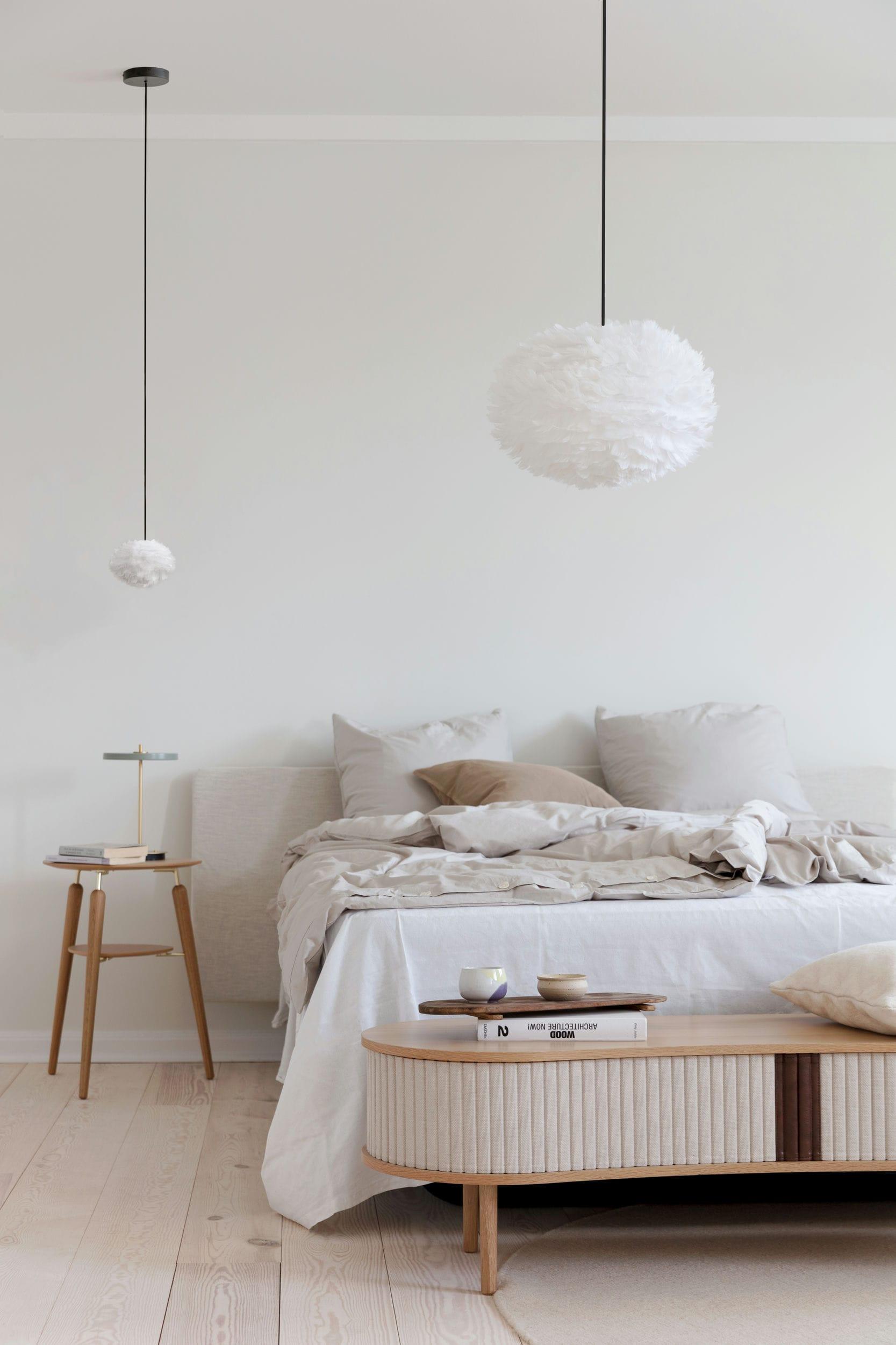 Szafka RTV AUDACIOUS beżowy z dębem UMAGE Eye on Design