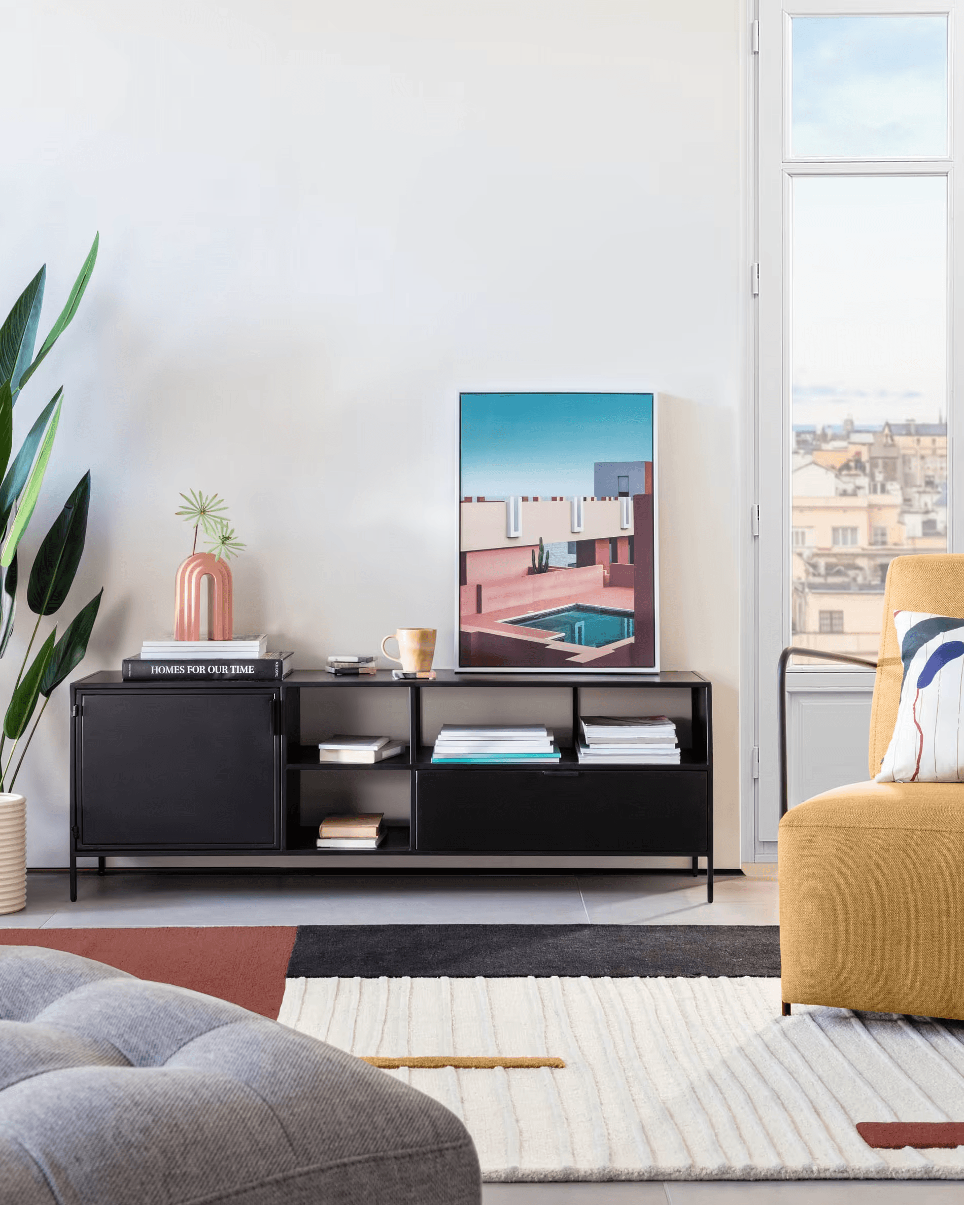 Szafka RTV SHANTAY czarny La Forma Eye on Design