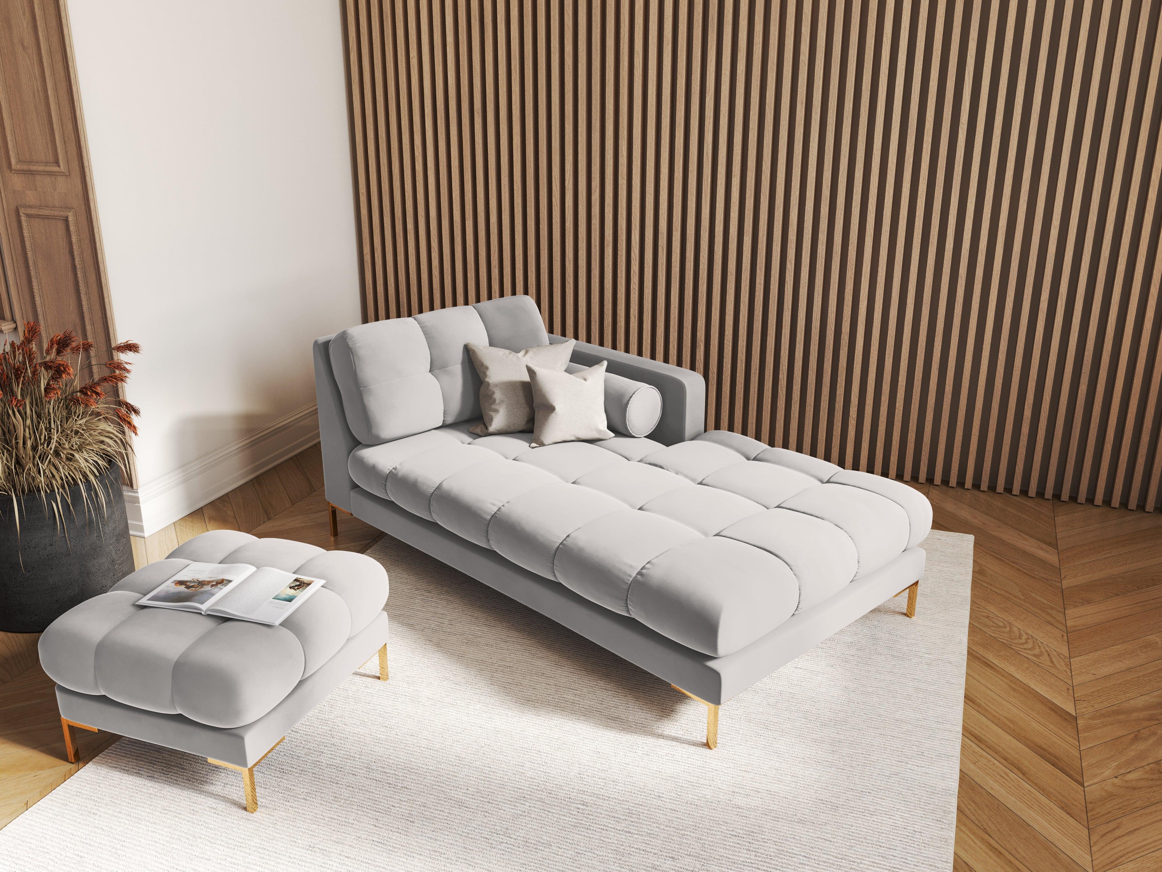 Szezlong aksamitny prawostronny BALI srebrny ze złotą podstawą Cosmopolitan Design Eye on Design