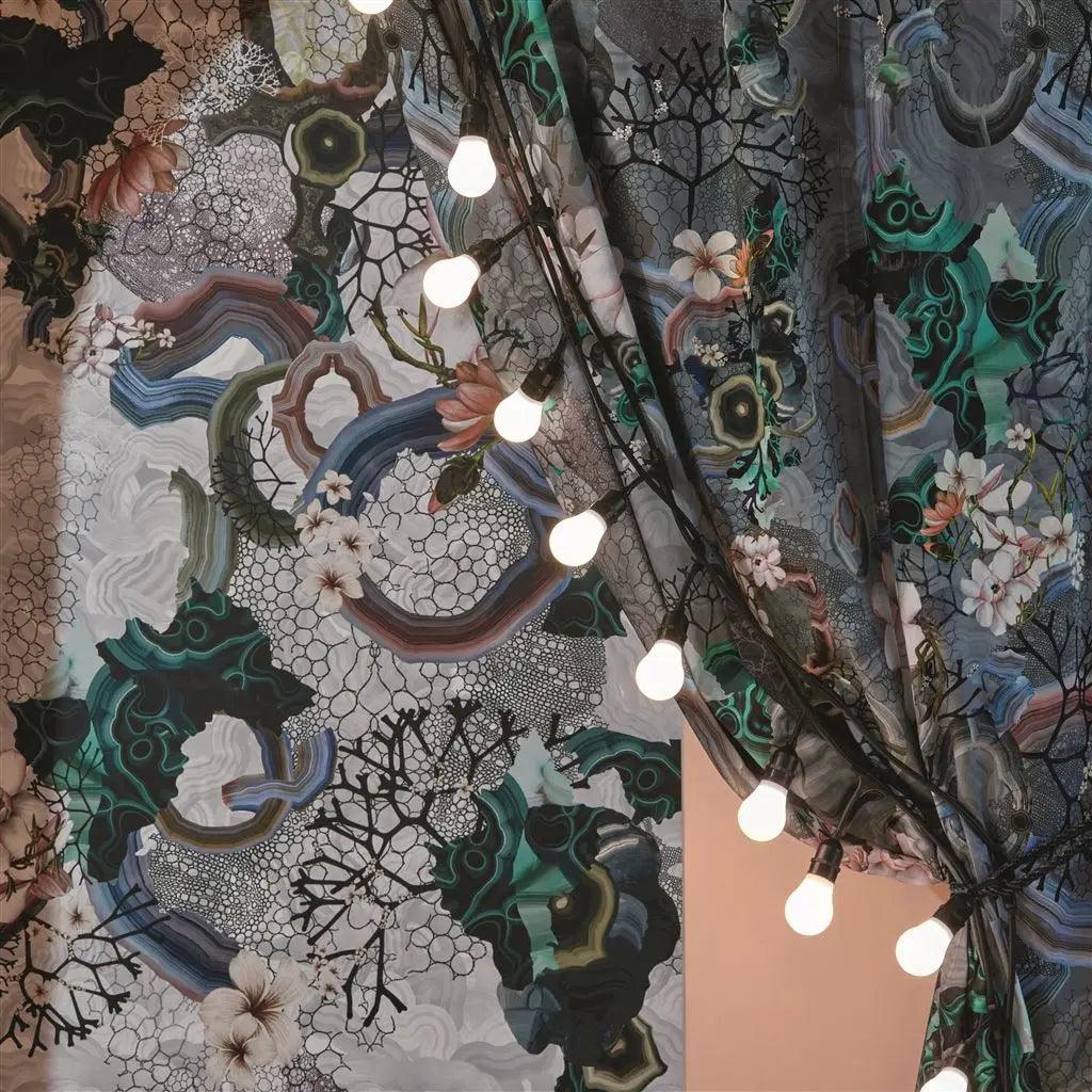 Tapeta ALGAE BLOOM GRAPHITE szarobłękitny Christian Lacroix Eye on Design