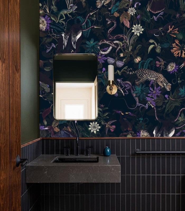 Tapeta Enchanted Garden Toxic Wallcolors Eye on Design
